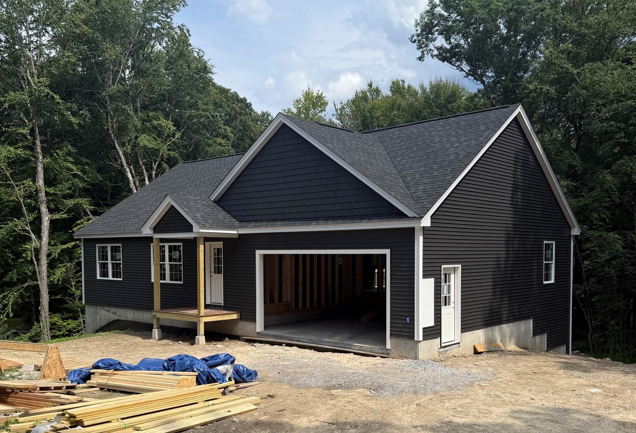 12 Jewell Ln, Derry, NH 03038