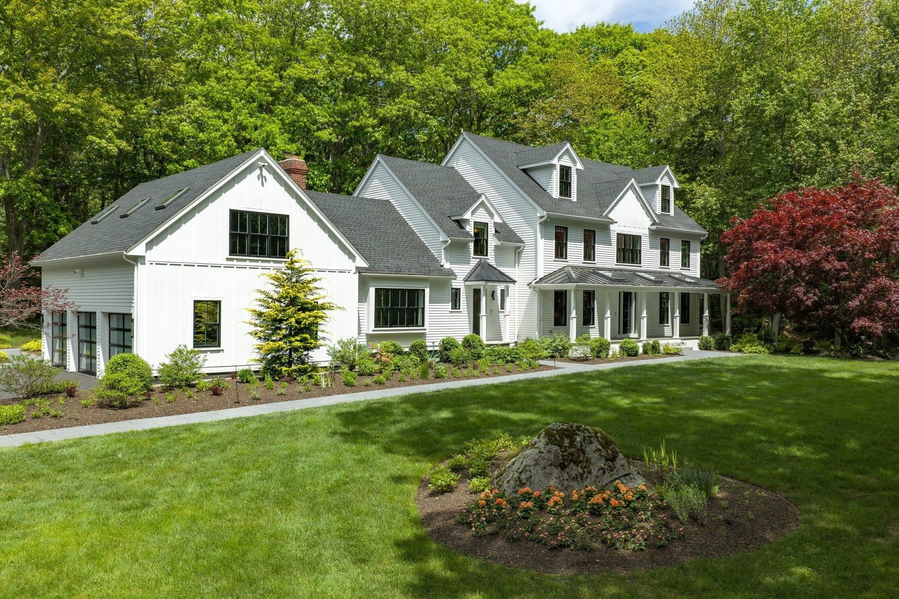 13 Rockrimmon Rd, North Hampton, NH 03862
