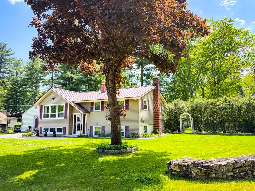 1 Pine Tree Ln, Merrimack, NH 03054
