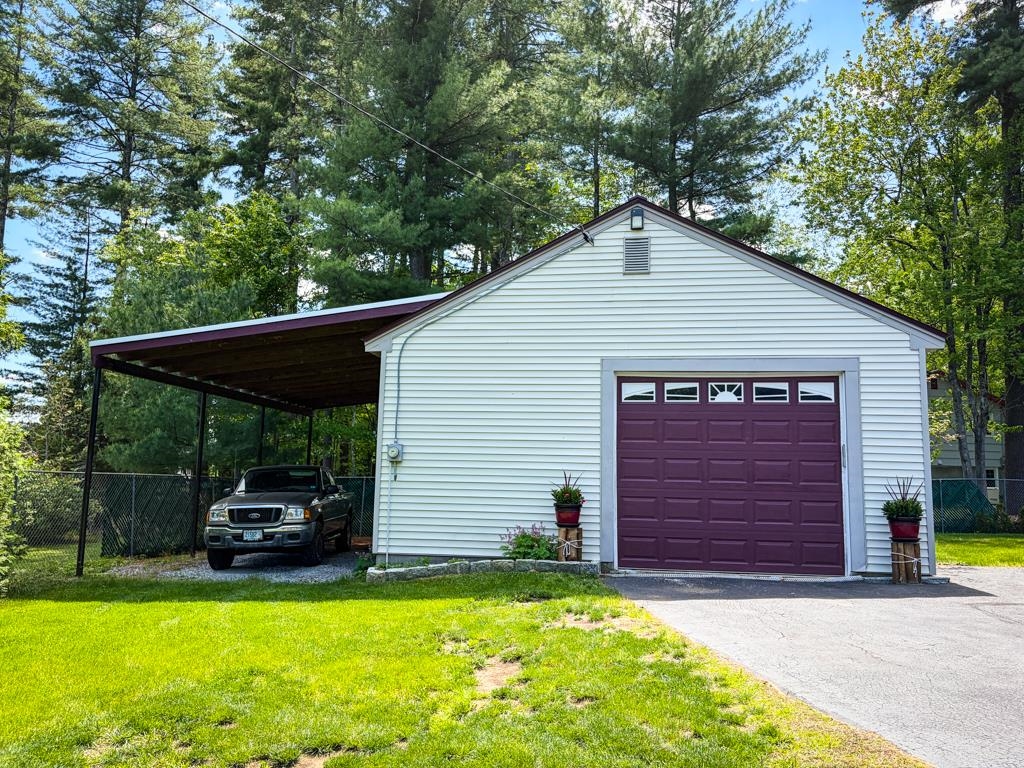 1 Pine Tree Ln, Merrimack, NH 03054