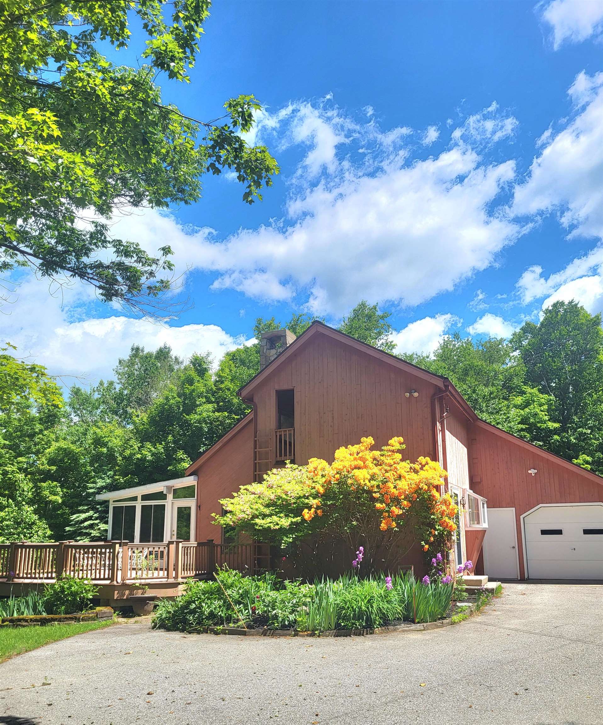 55 Sunset Paradise Rd, Jefferson, NH 03583
