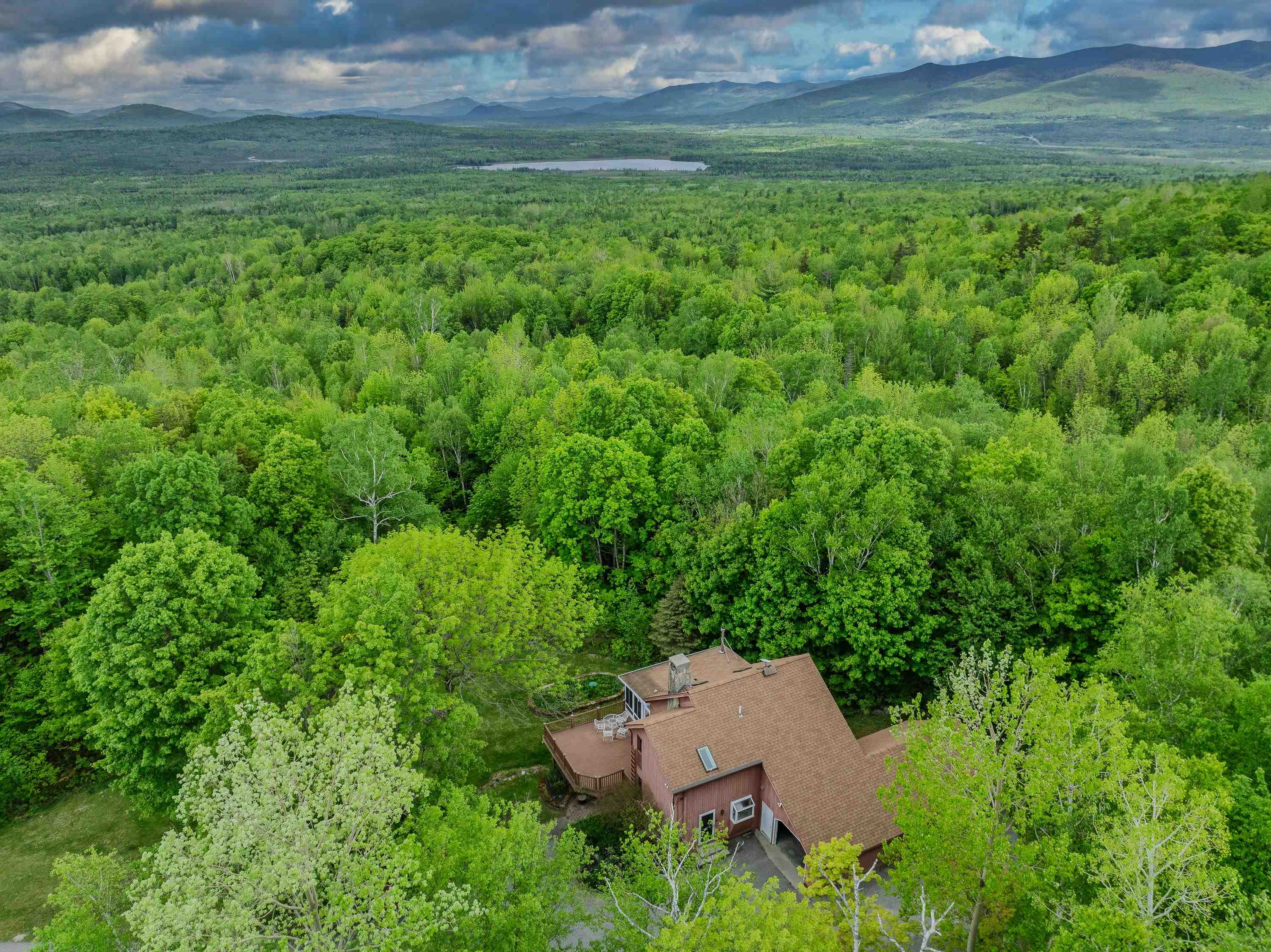 55 Sunset Paradise Rd, Jefferson, NH 03583