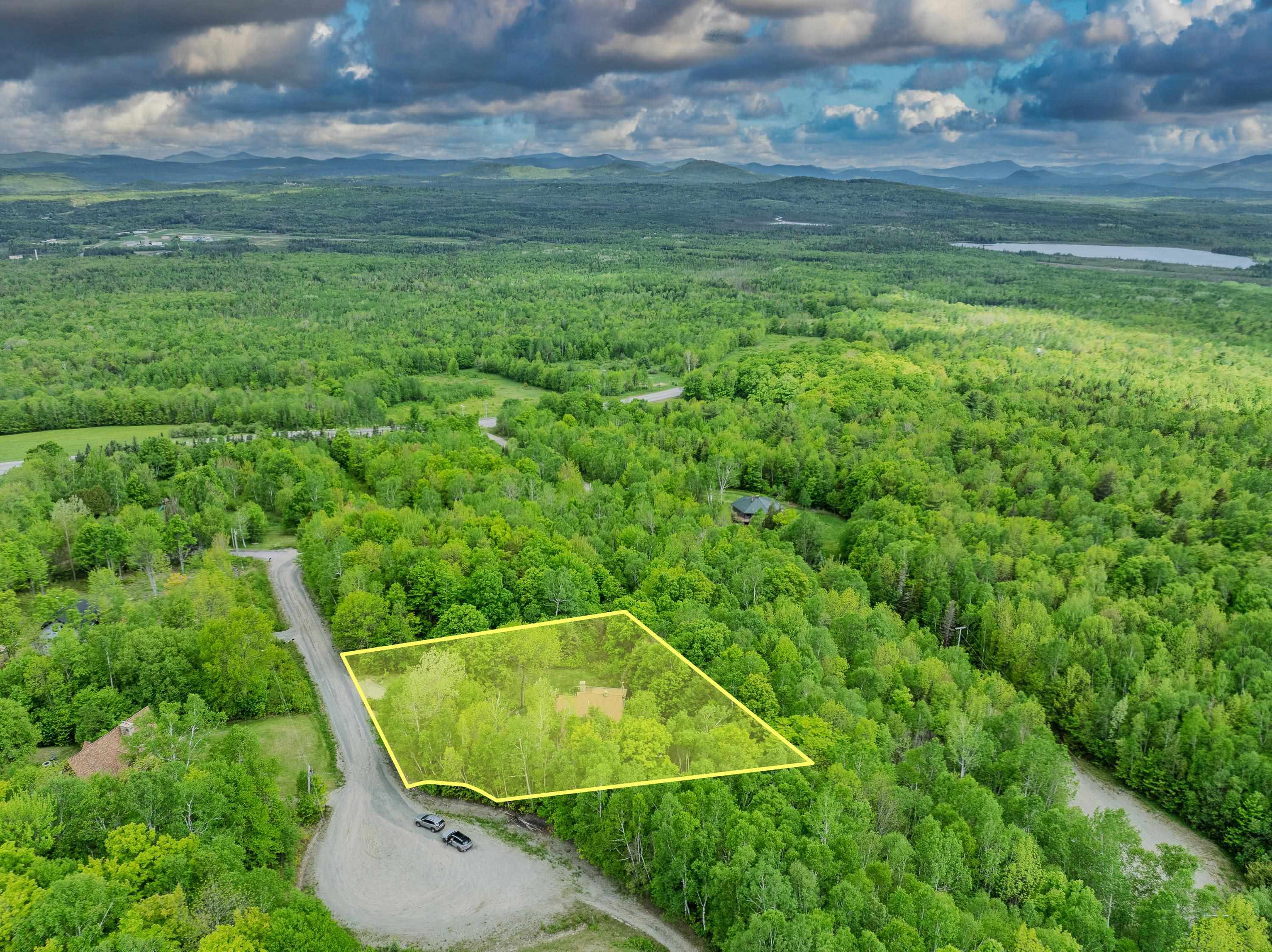 55 Sunset Paradise Rd, Jefferson, NH 03583
