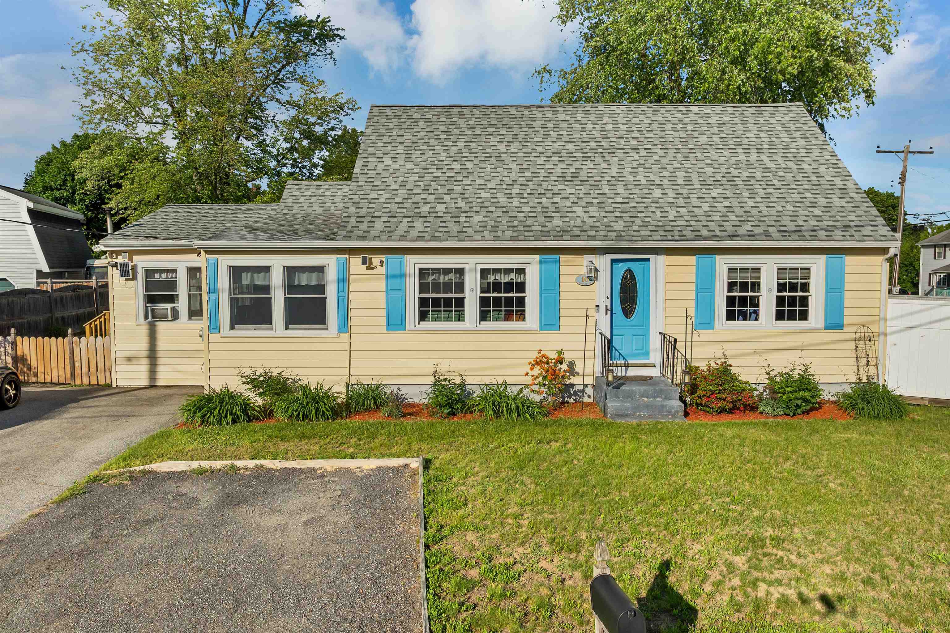 10 Cross St, Hudson, NH 03051
