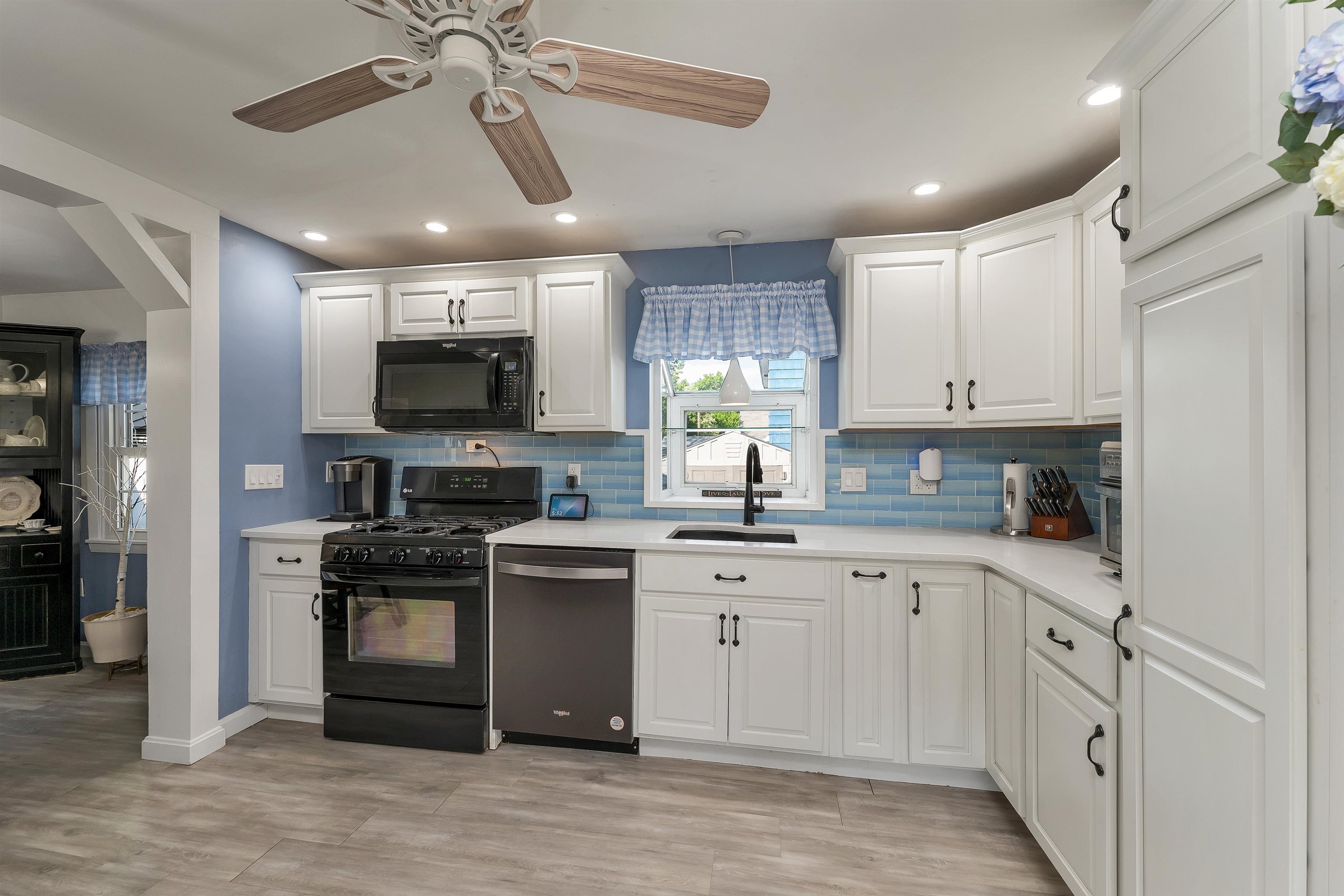 10 Cross St, Hudson, NH 03051