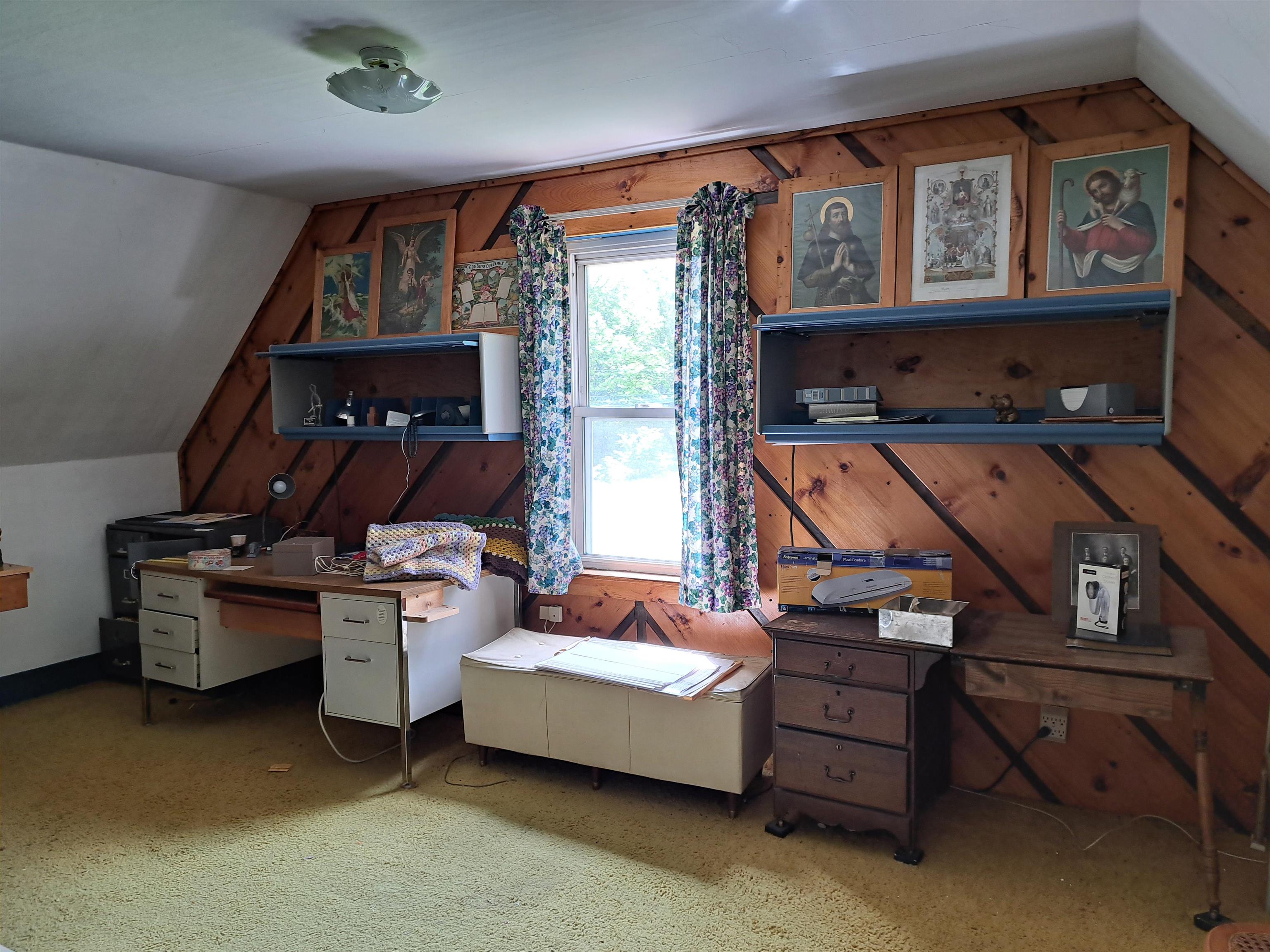 2nd bedroom 25389286