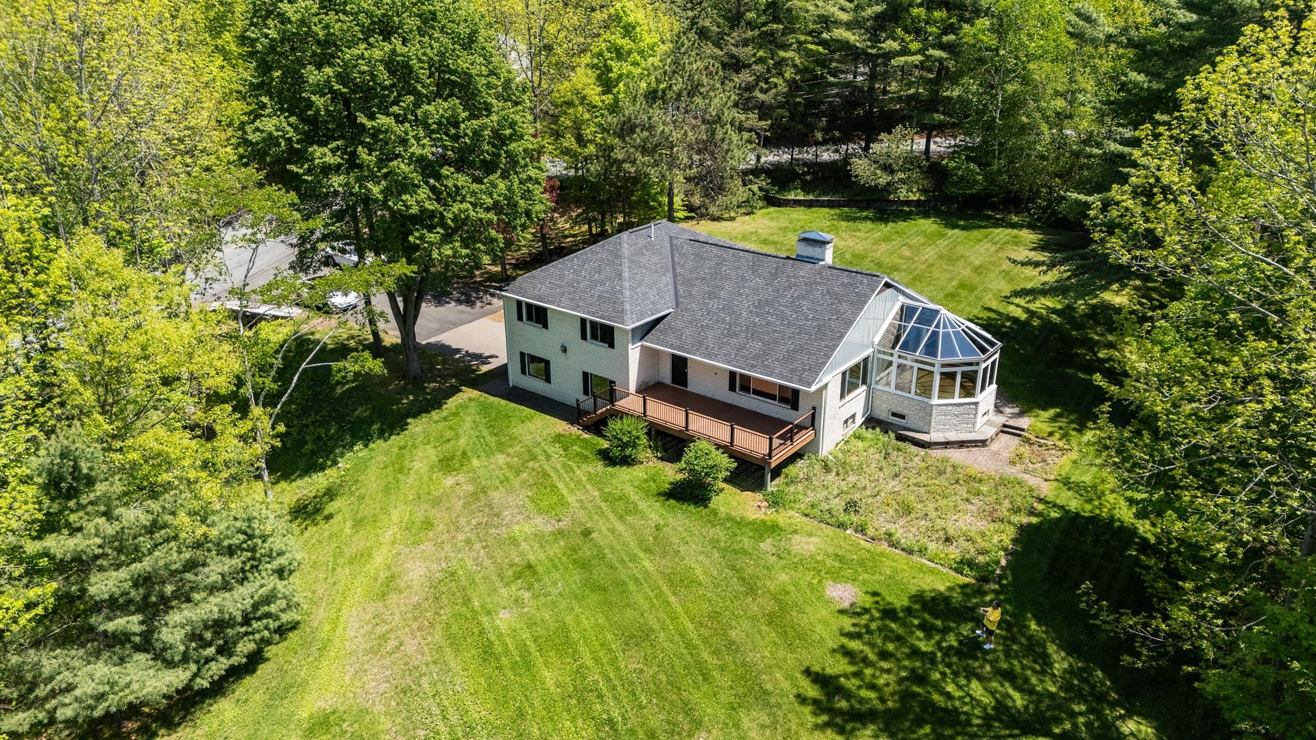 54 Blueberry Hill Dr, Lebanon, NH 03766