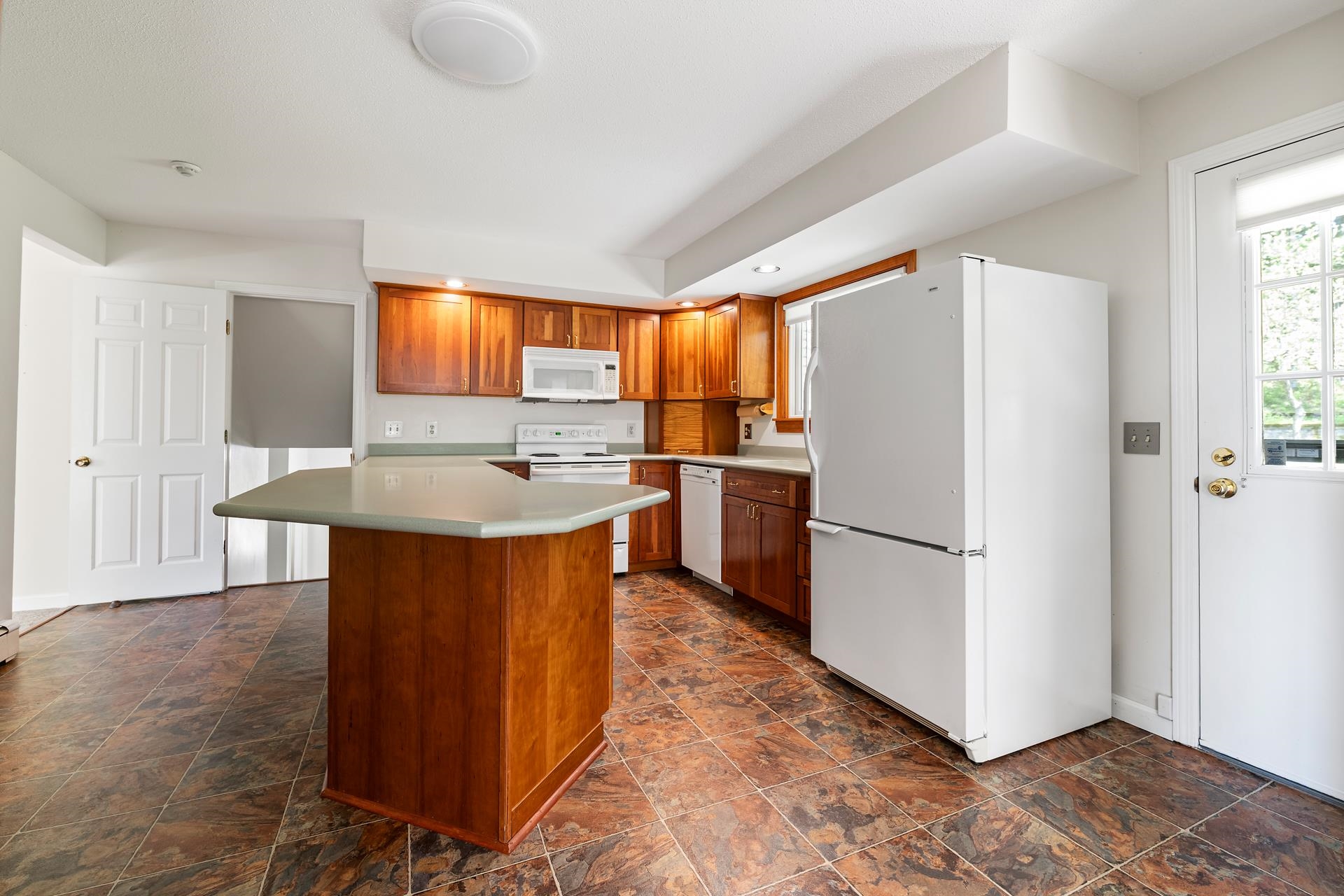 Kitchen 25393504