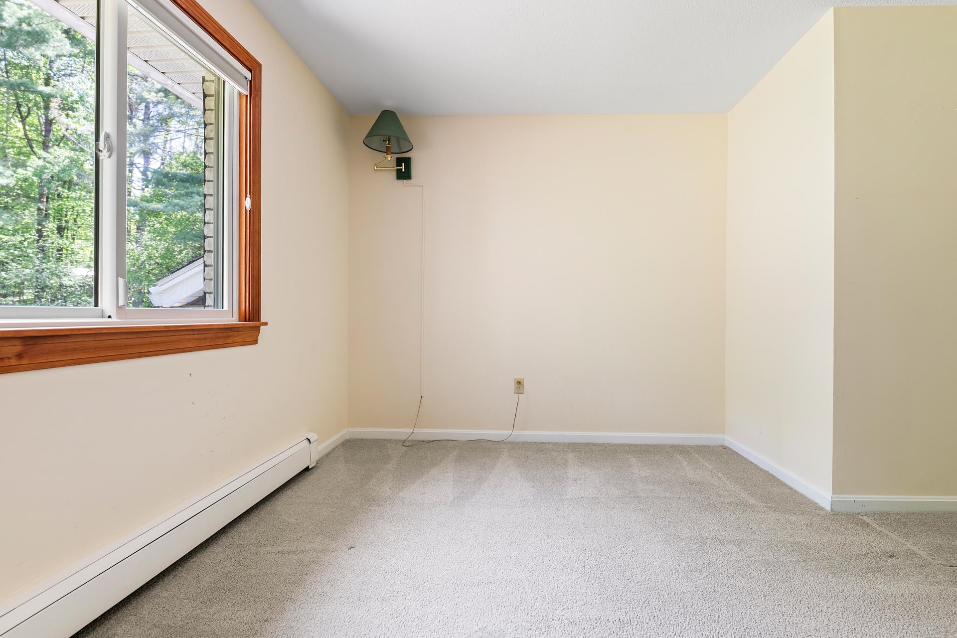Bedroom #3 25393594