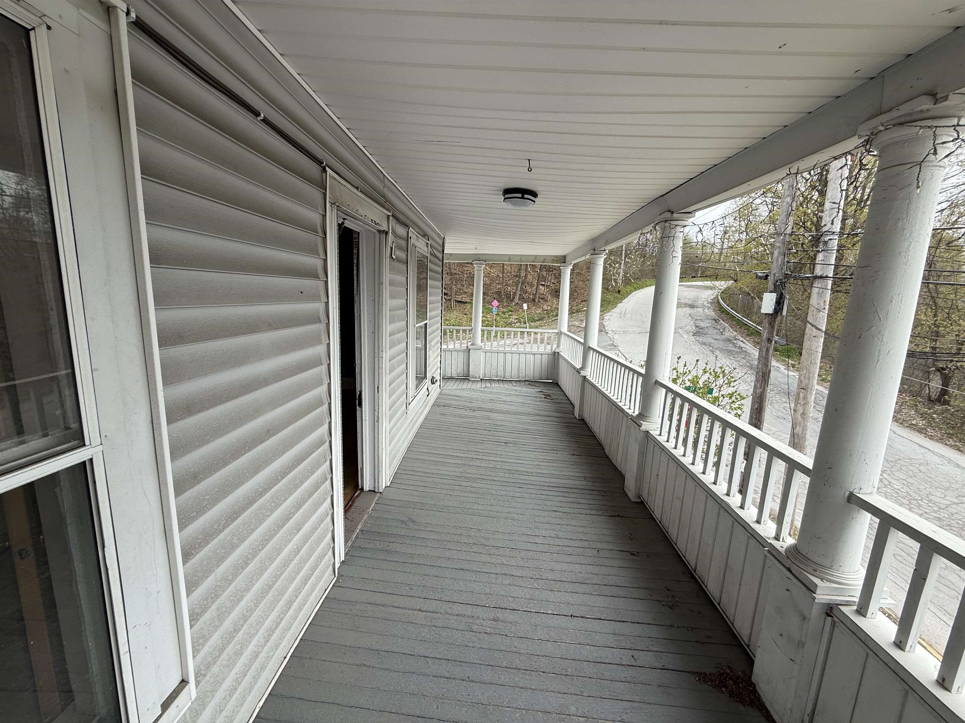 2 Plain St, Barre City, VT 05641