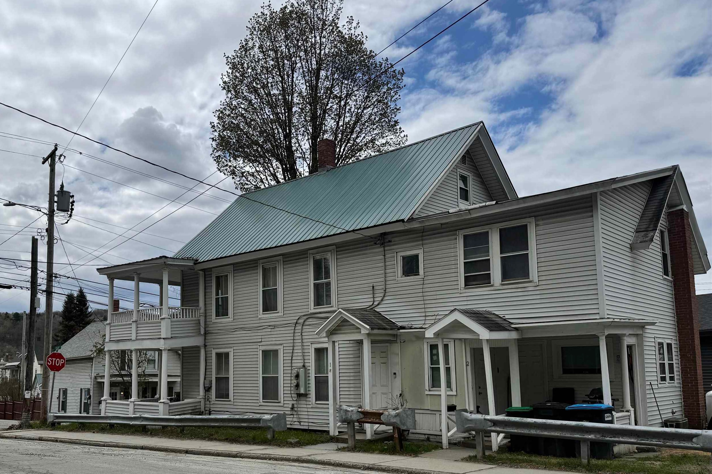 2 Plain St, Barre City, VT 05641