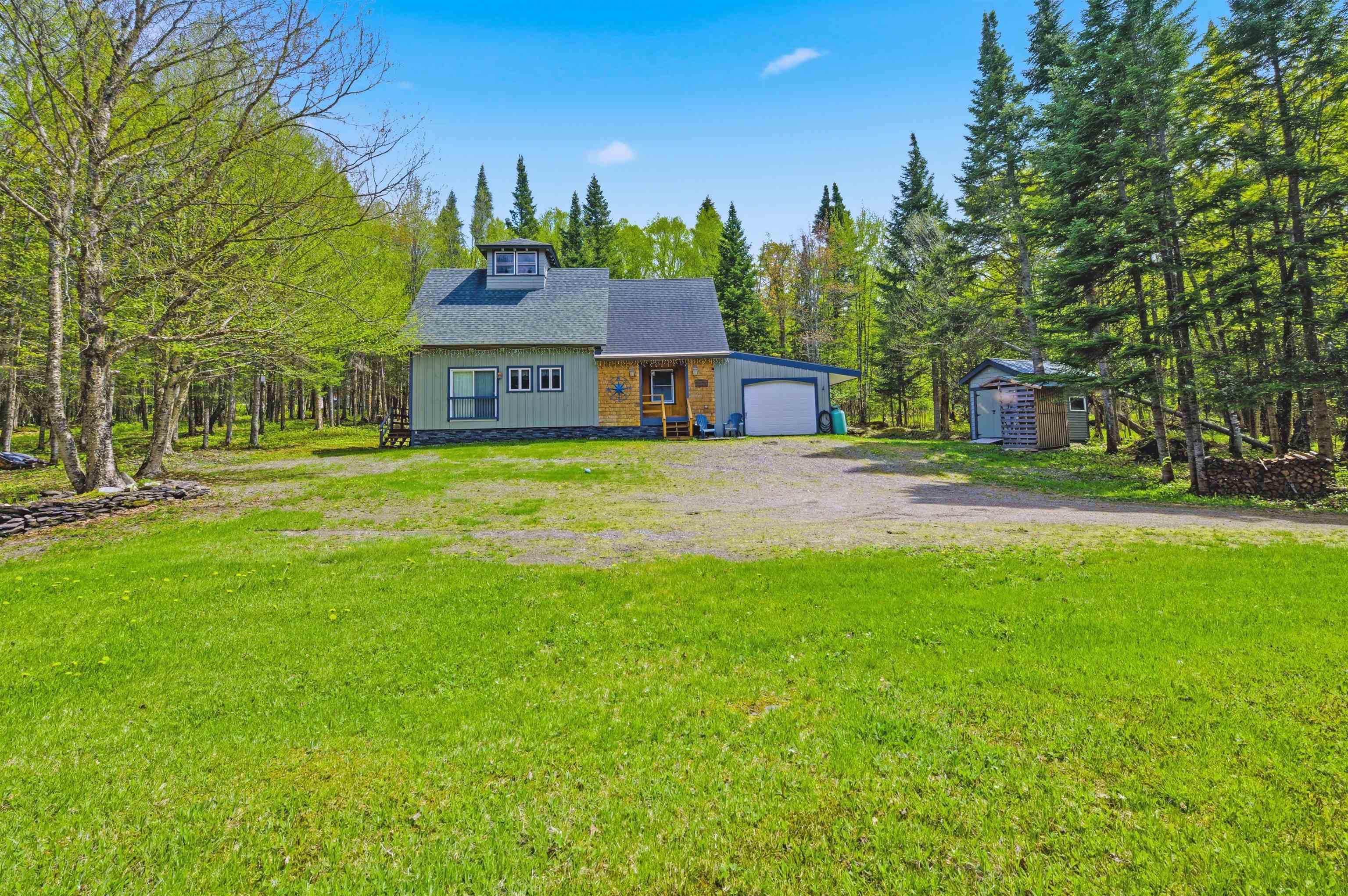 2484 North Main St, Pittsburg, NH 03592