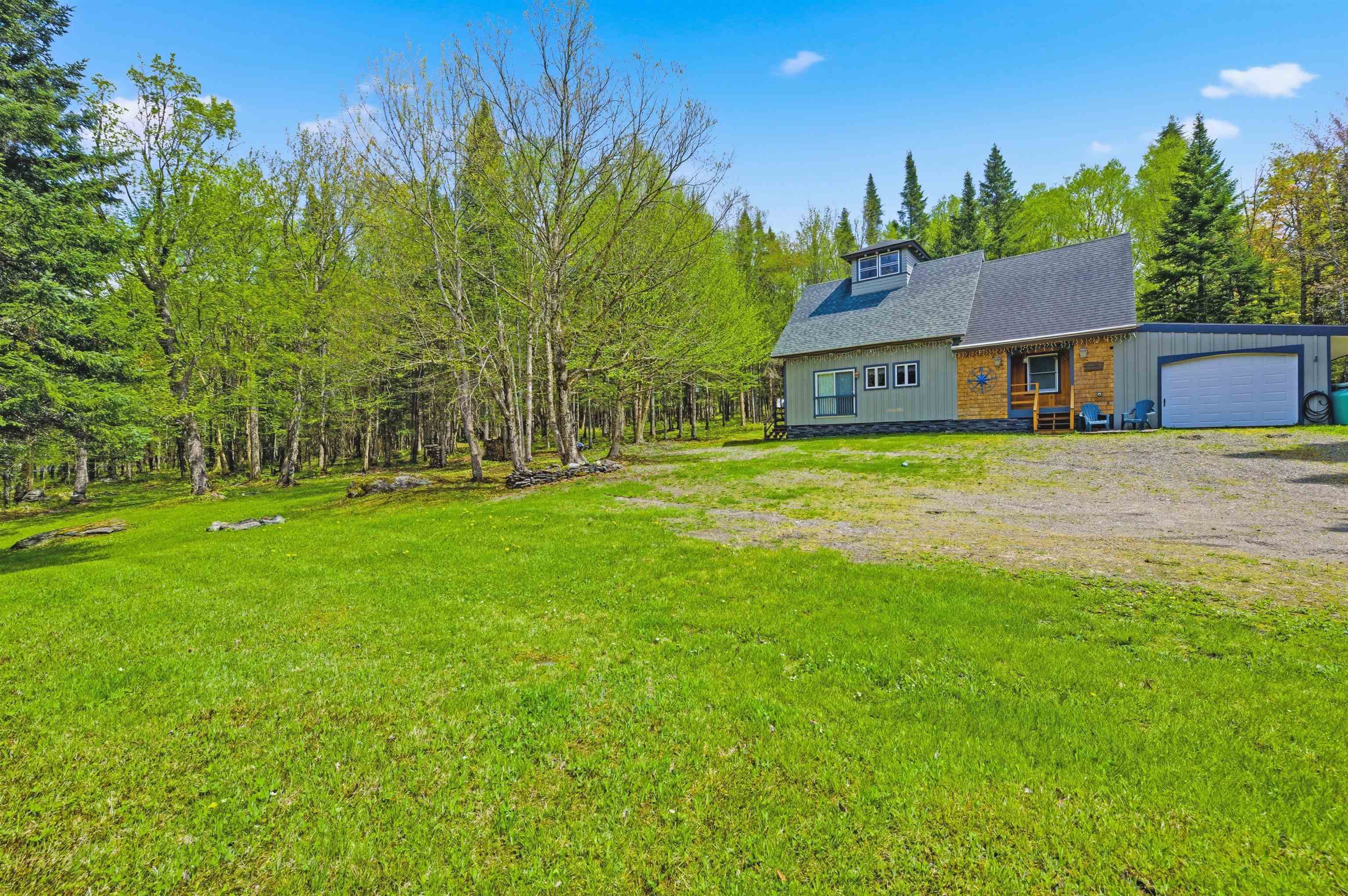 2484 North Main St, Pittsburg, NH 03592