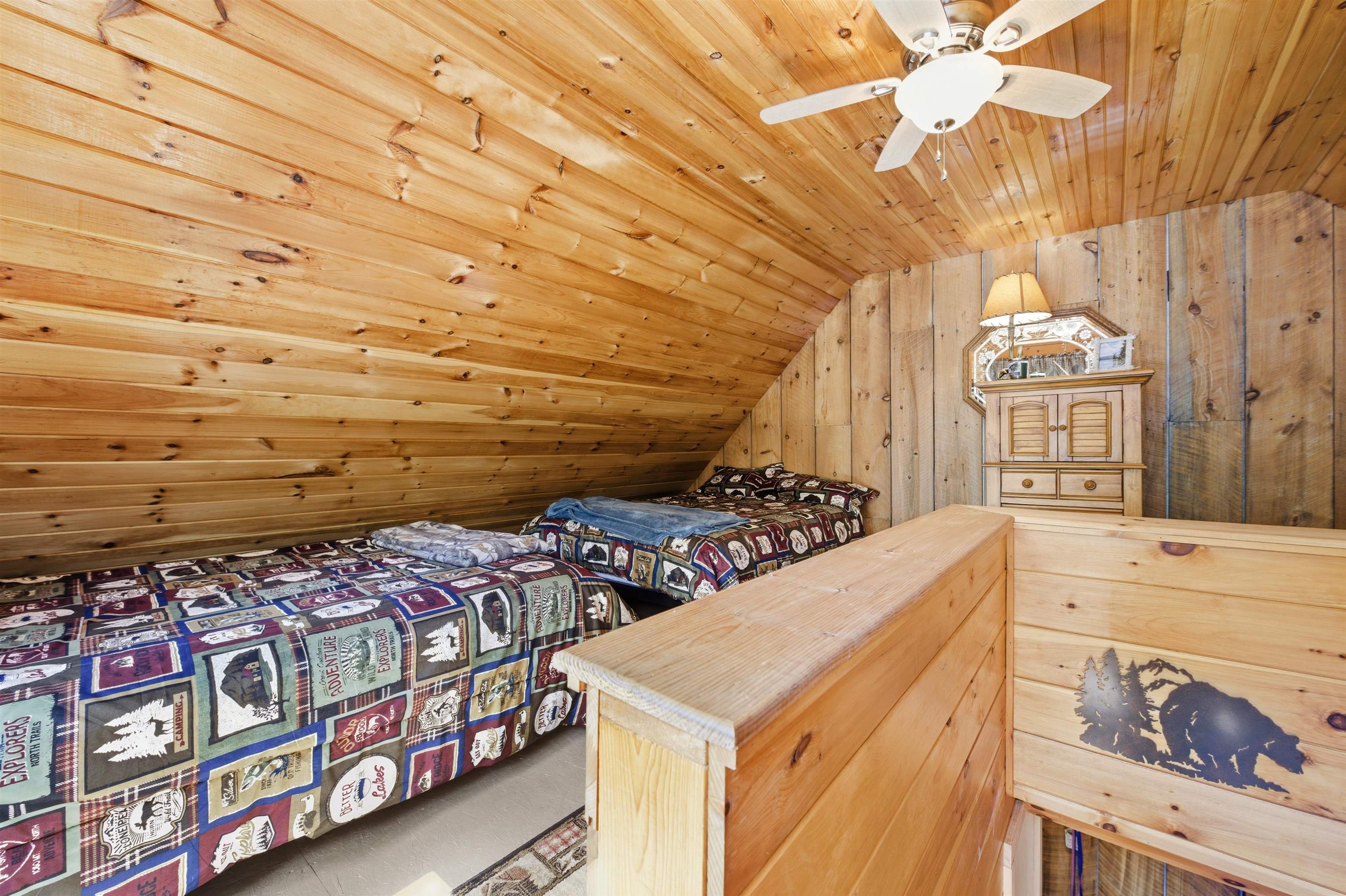 2484 North Main St, Pittsburg, NH 03592