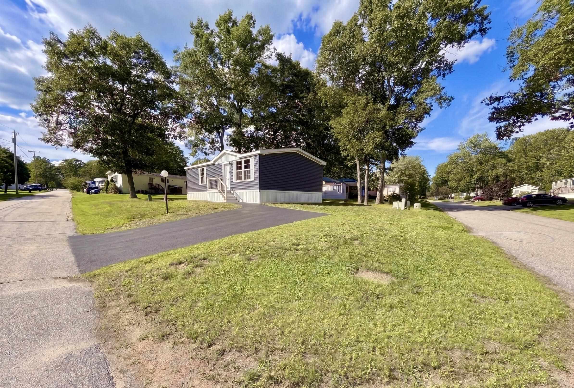 23 South Elderberry Ln, Rochester, NH 03867