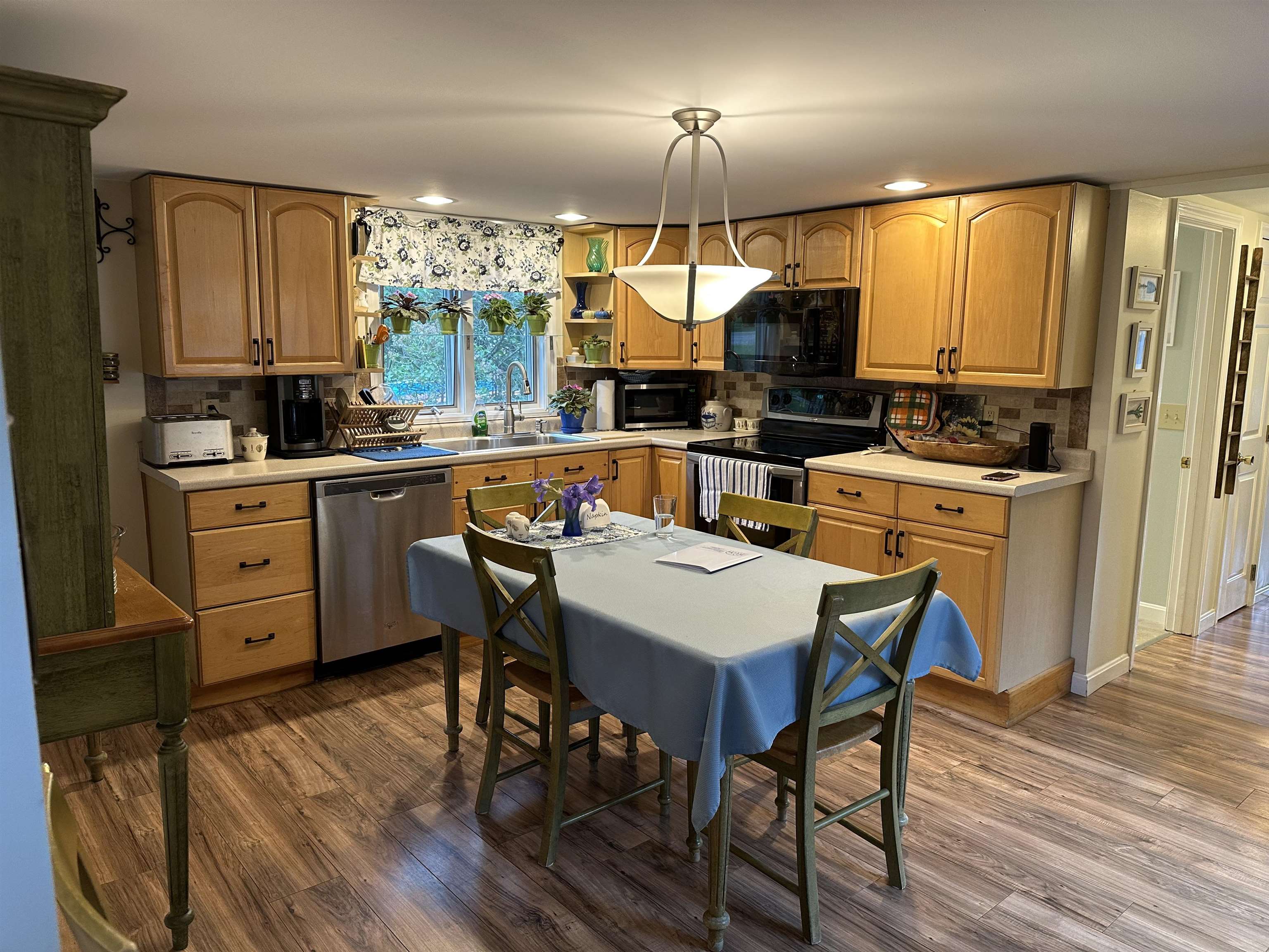 72 North St, Jaffrey, NH 03452