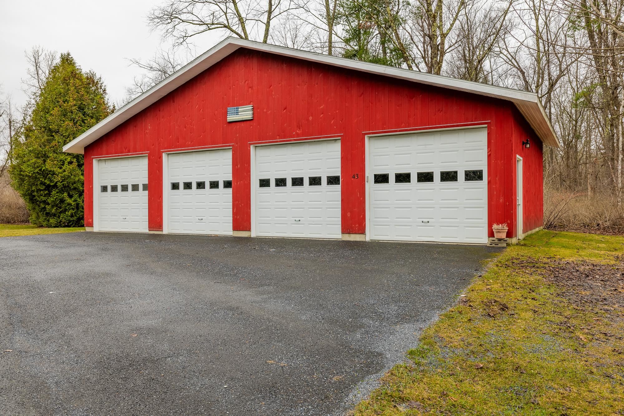 43 Limerick Ln, Arlington, VT 05250