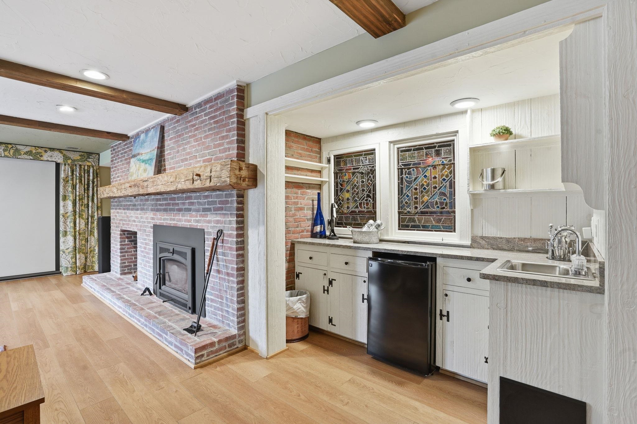 16 Storybrook Ln, Amherst, NH 03031