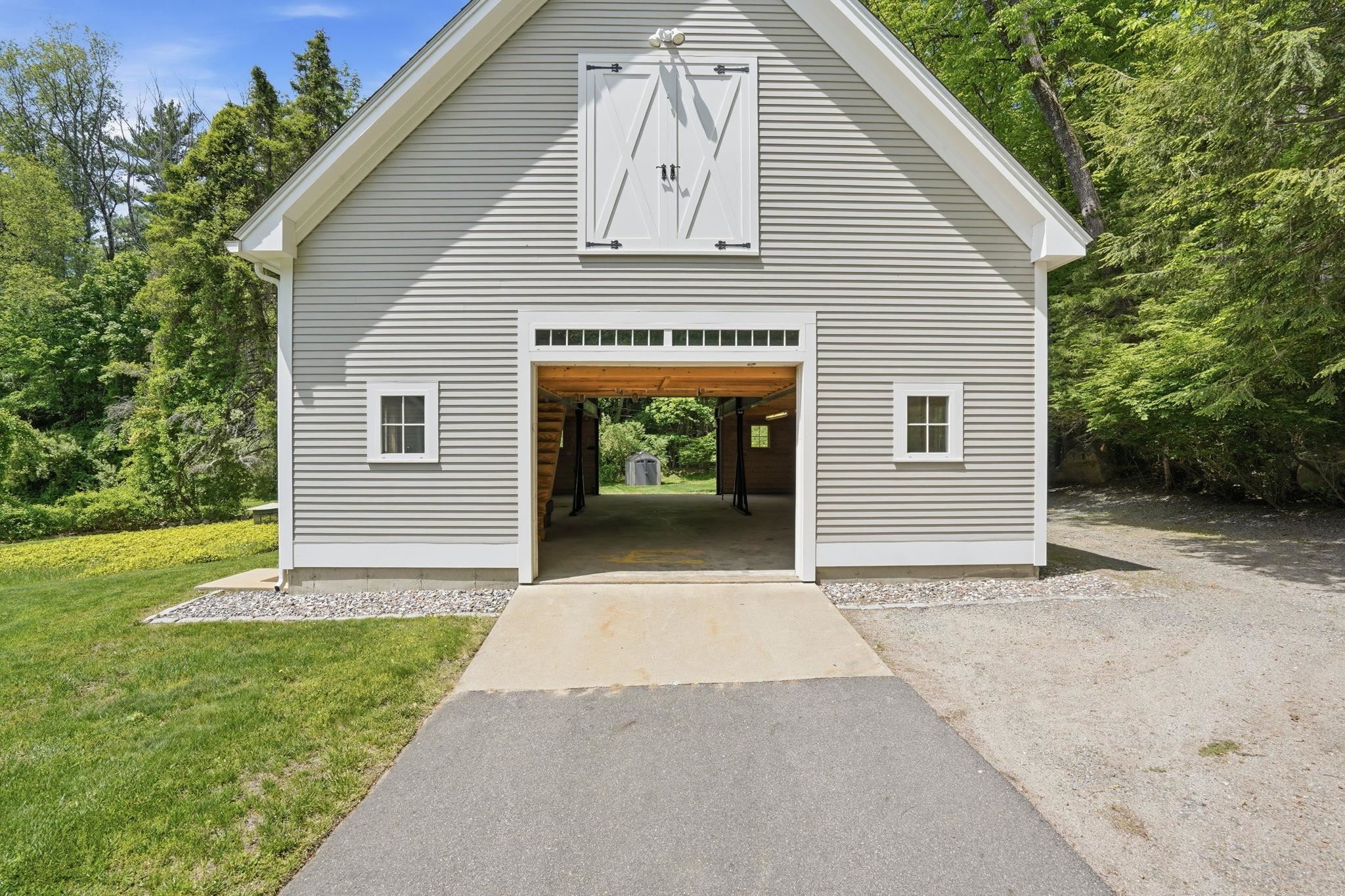 16 Storybrook Ln, Amherst, NH 03031