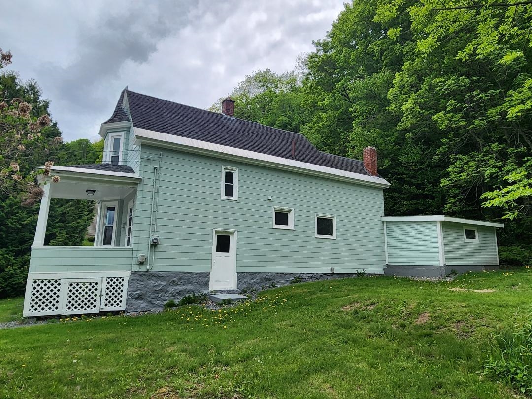 89 Denmark St, Berlin, NH 03570