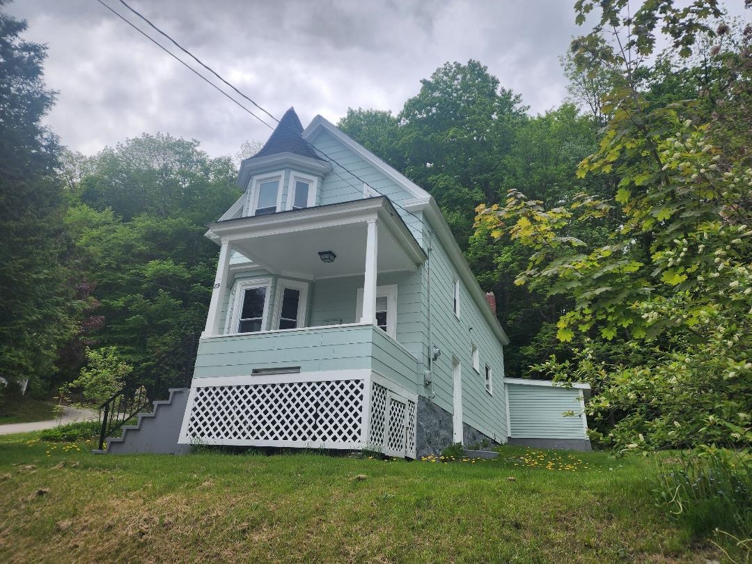 89 Denmark St, Berlin, NH 03570
