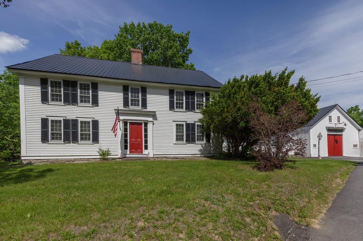 2 Raymond Rd, Deerfield, NH 03037