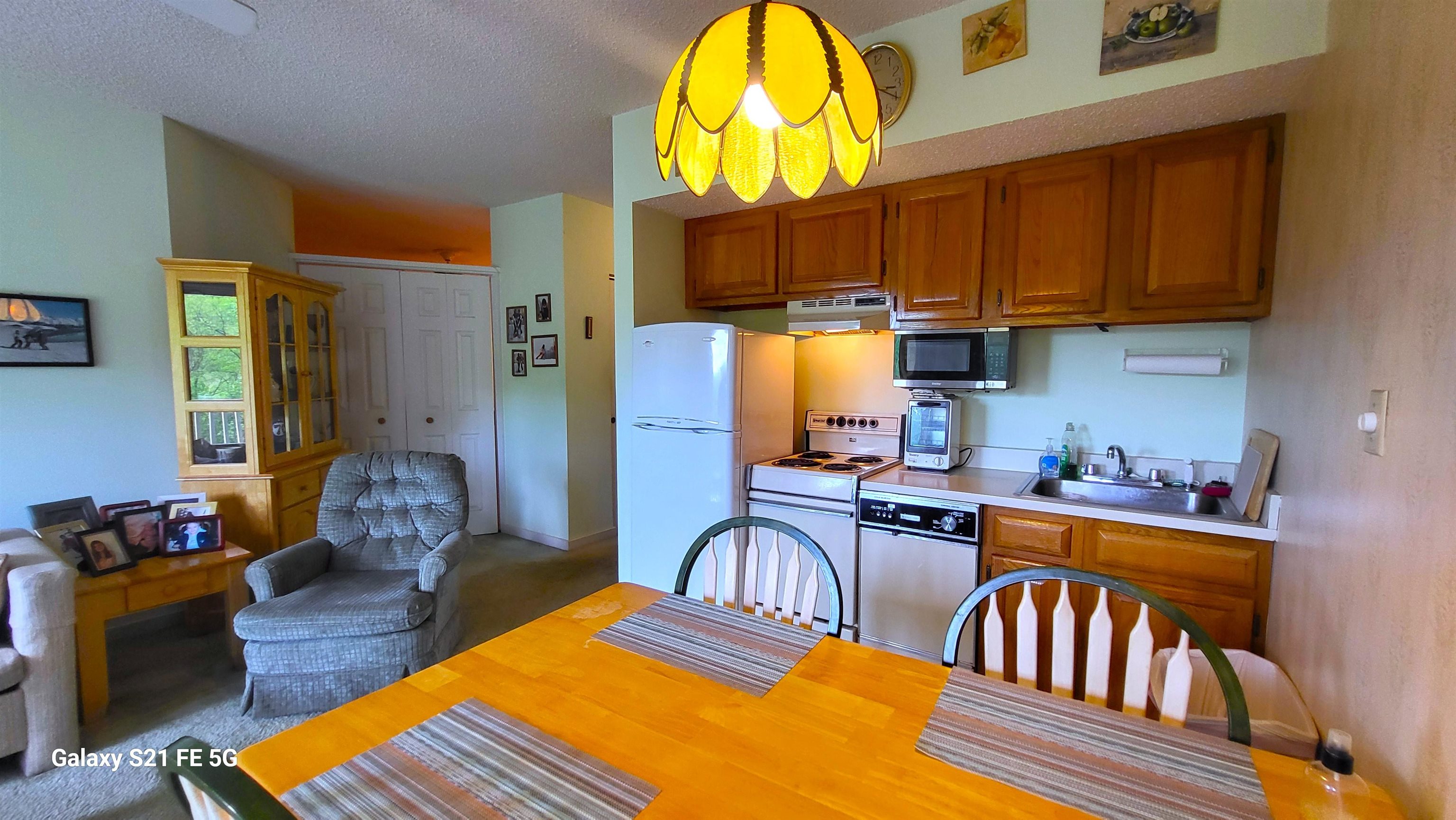 36 Lodge Rd, Lincoln, NH 03251