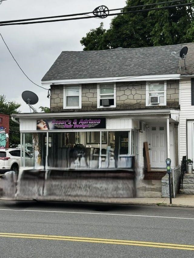 37 Elm St, Nashua, NH 03060