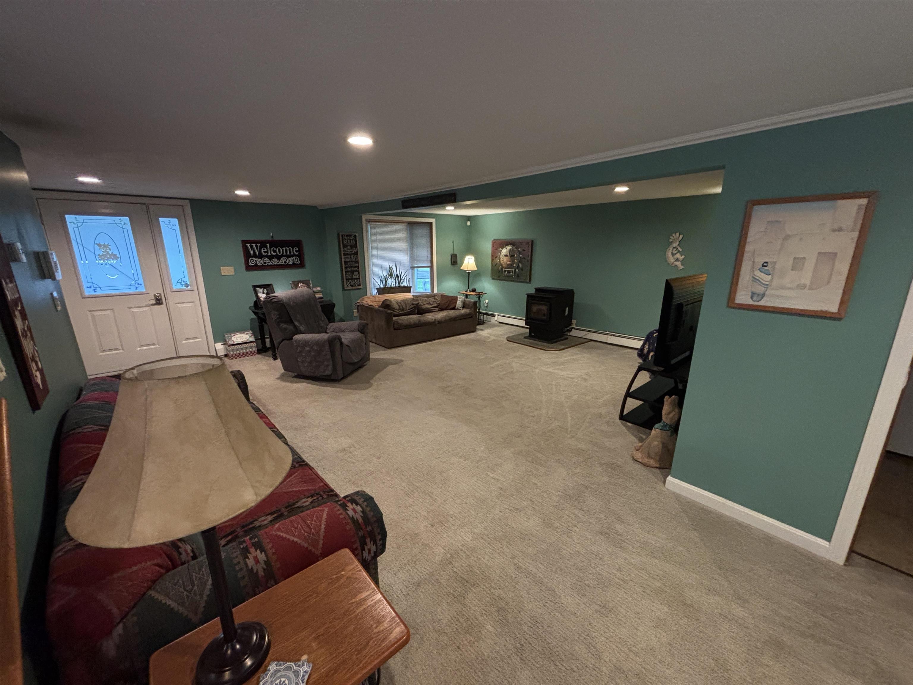 118 Danis Park Rd, Goffstown, NH 03045