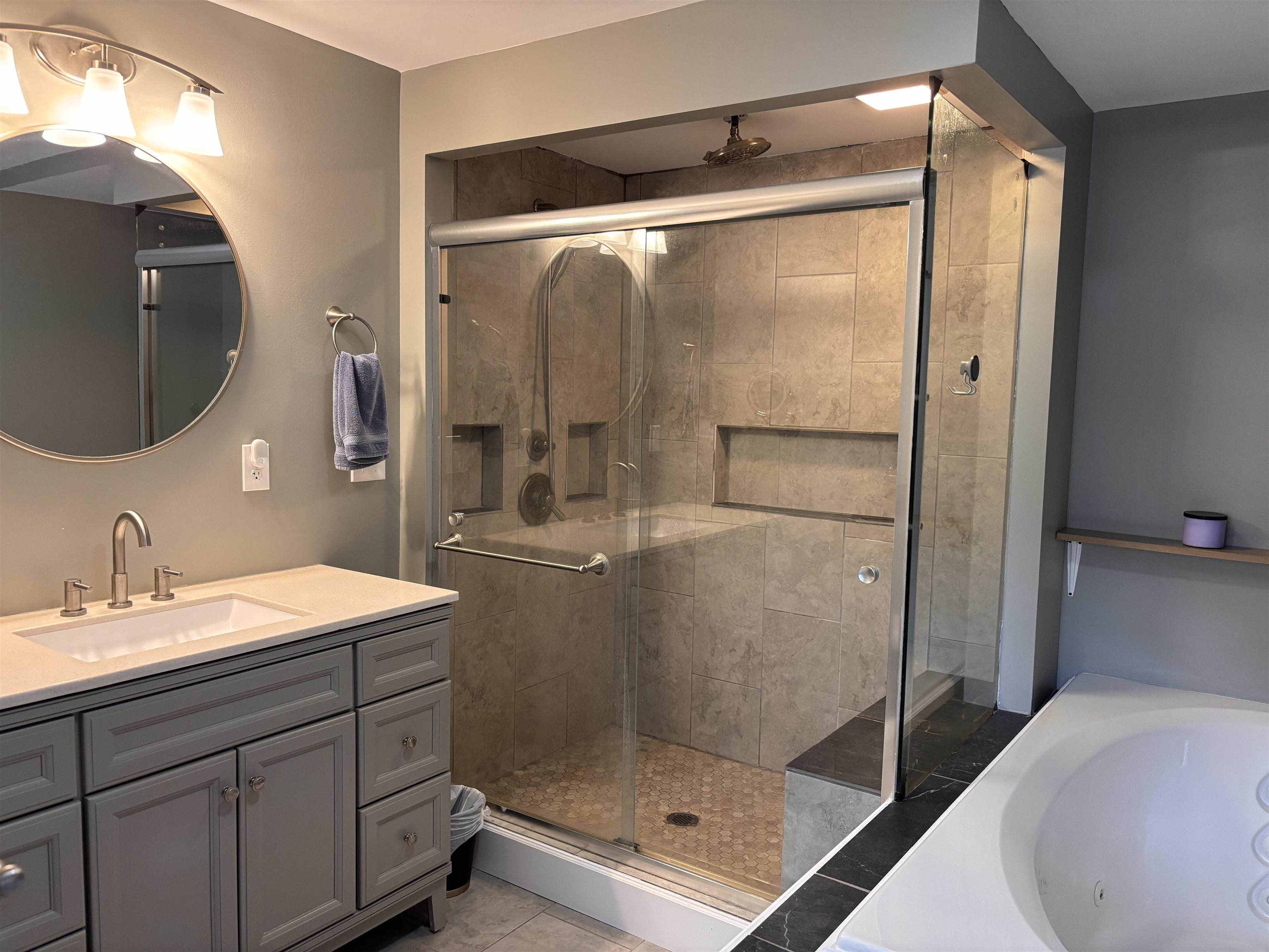 341 Hill Rd, Franklin, NH 03235