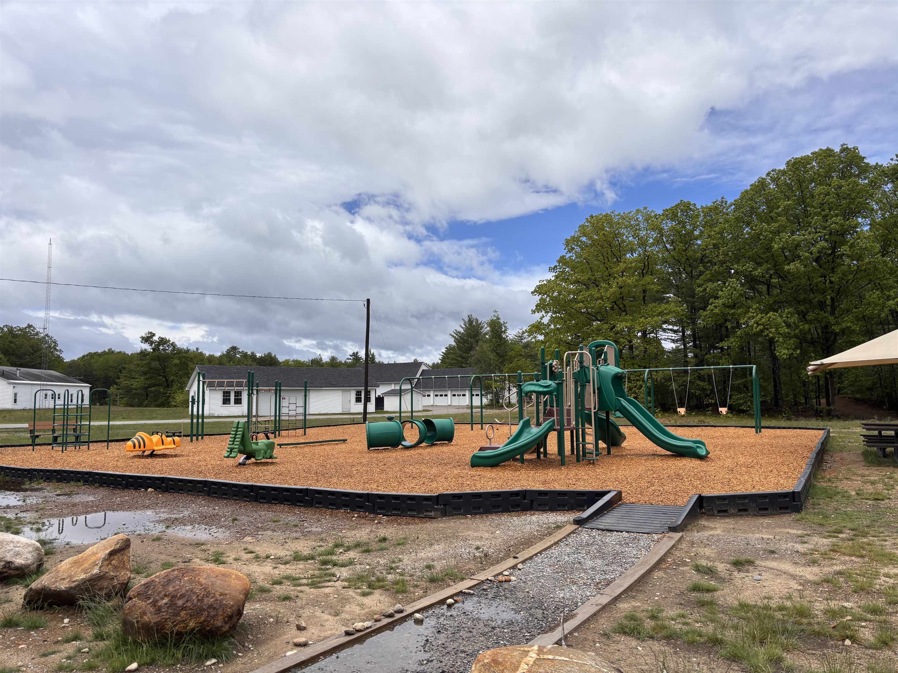 341 Hill Rd, Franklin, NH 03235