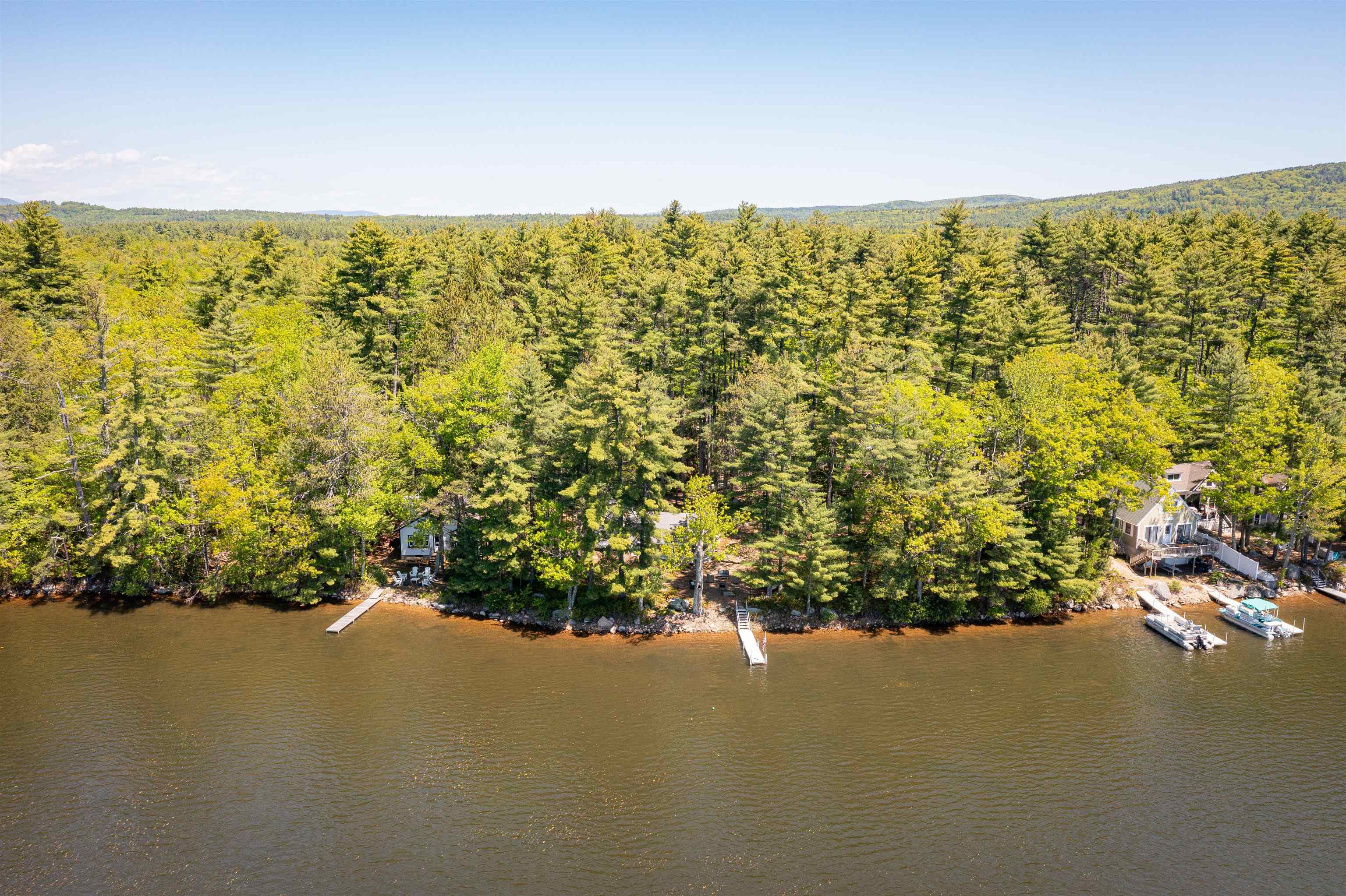 33 Oak Ave, Effingham, NH 03882