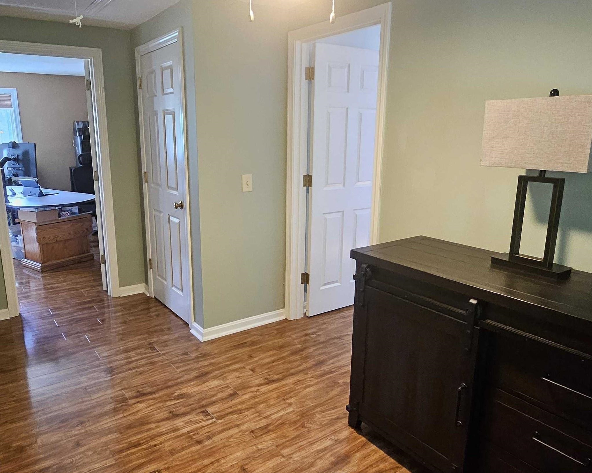 70 Walden Pond Dr, Nashua, NH 03064