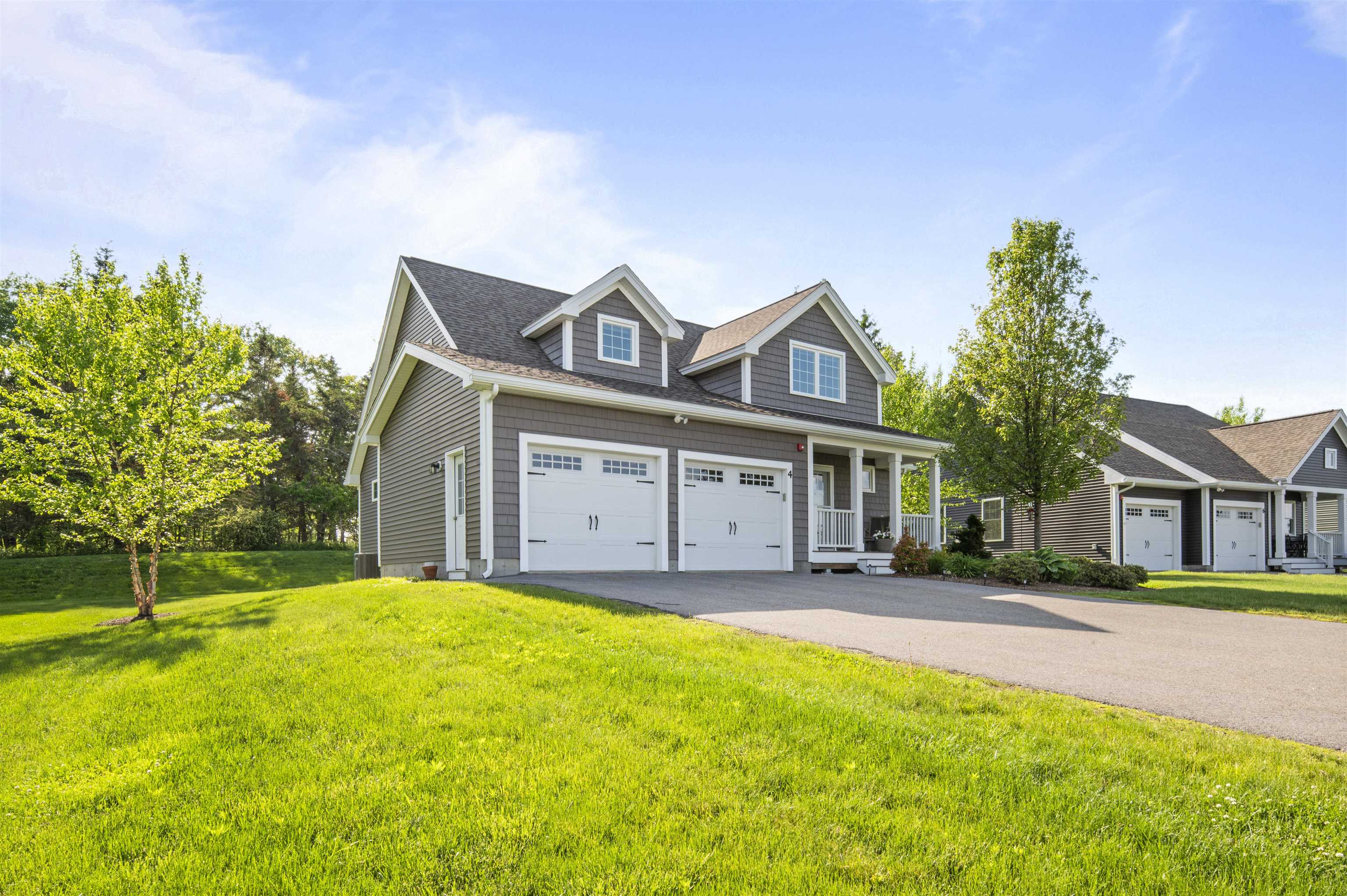 4 Three Ponds Dr, Brentwood, NH 03833