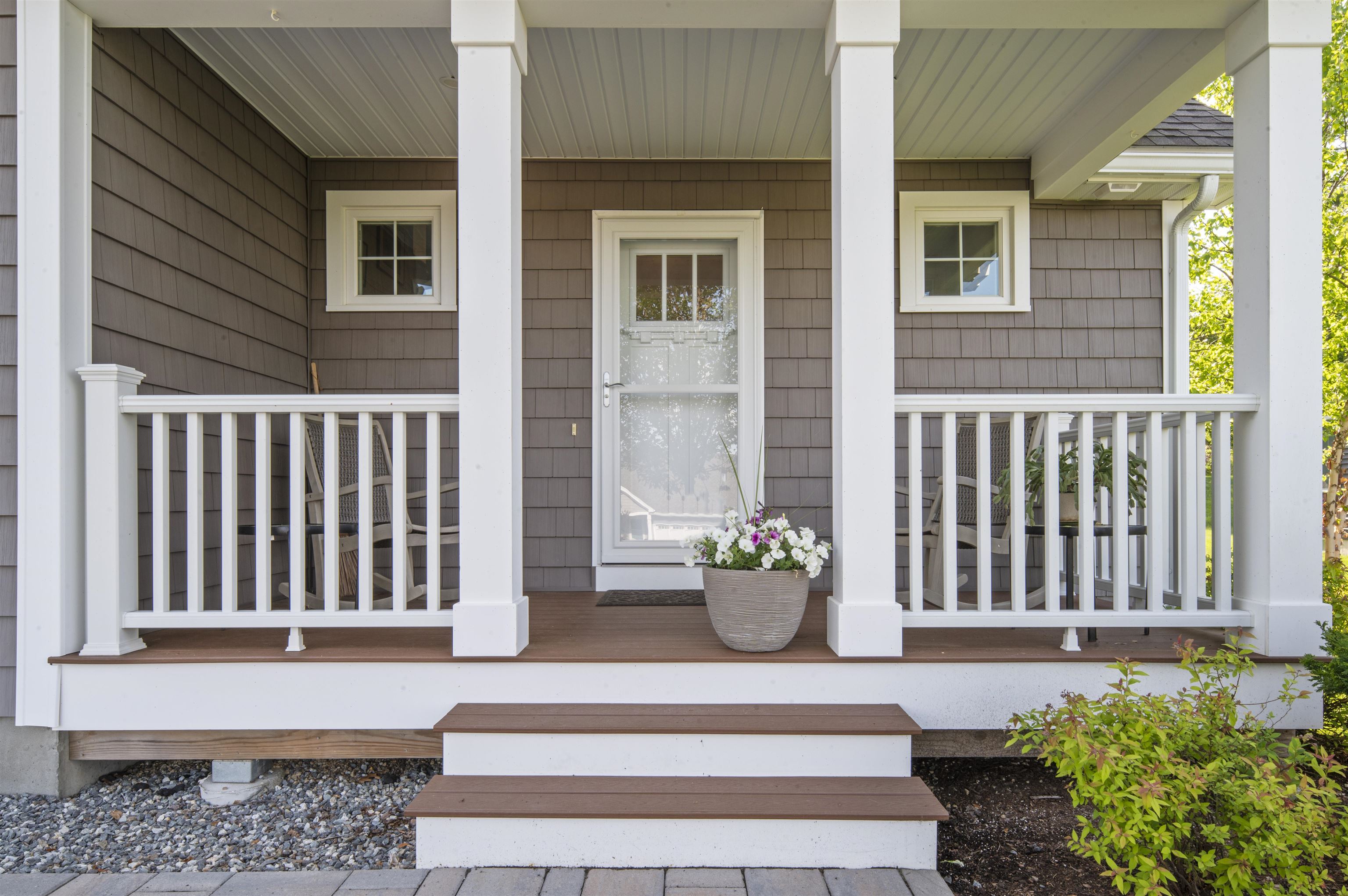 4 Three Ponds Dr, Brentwood, NH 03833