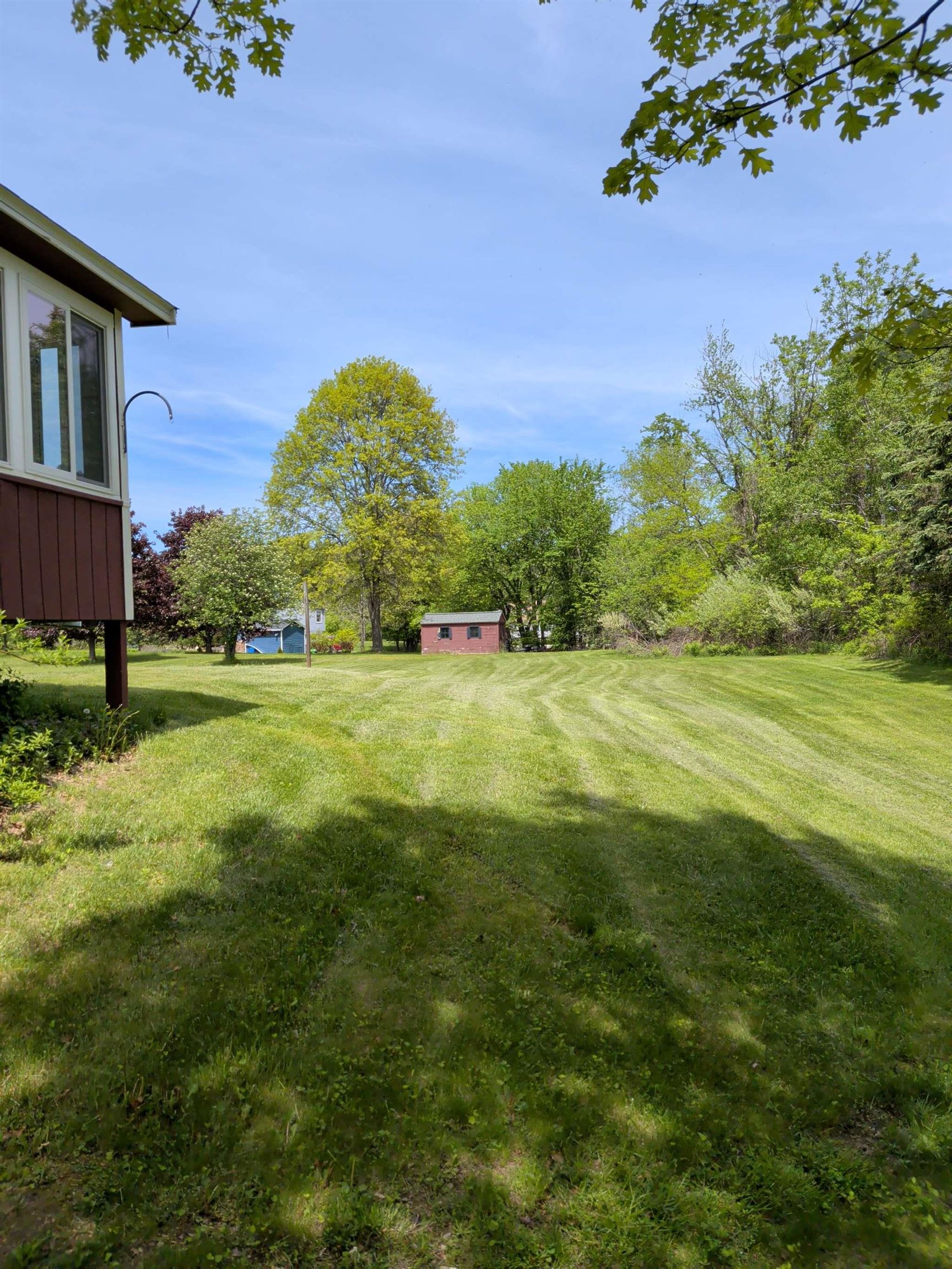 39 Old Auburn Rd, Derry, NH 03038