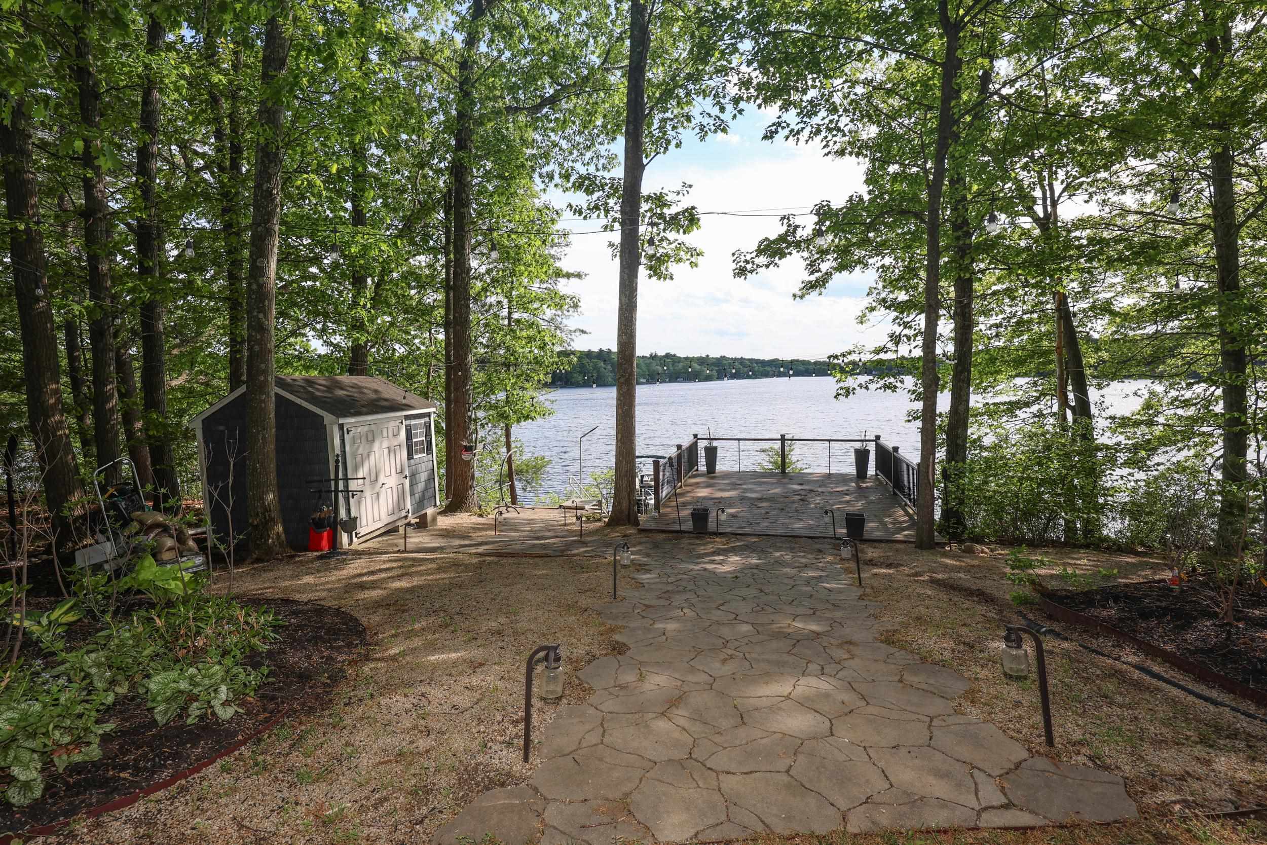 9 Olde Village Rd, Salem, NH 03073