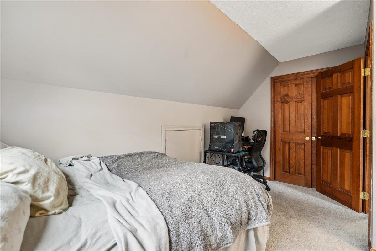 93 English Range Rd, Derry, NH 03038