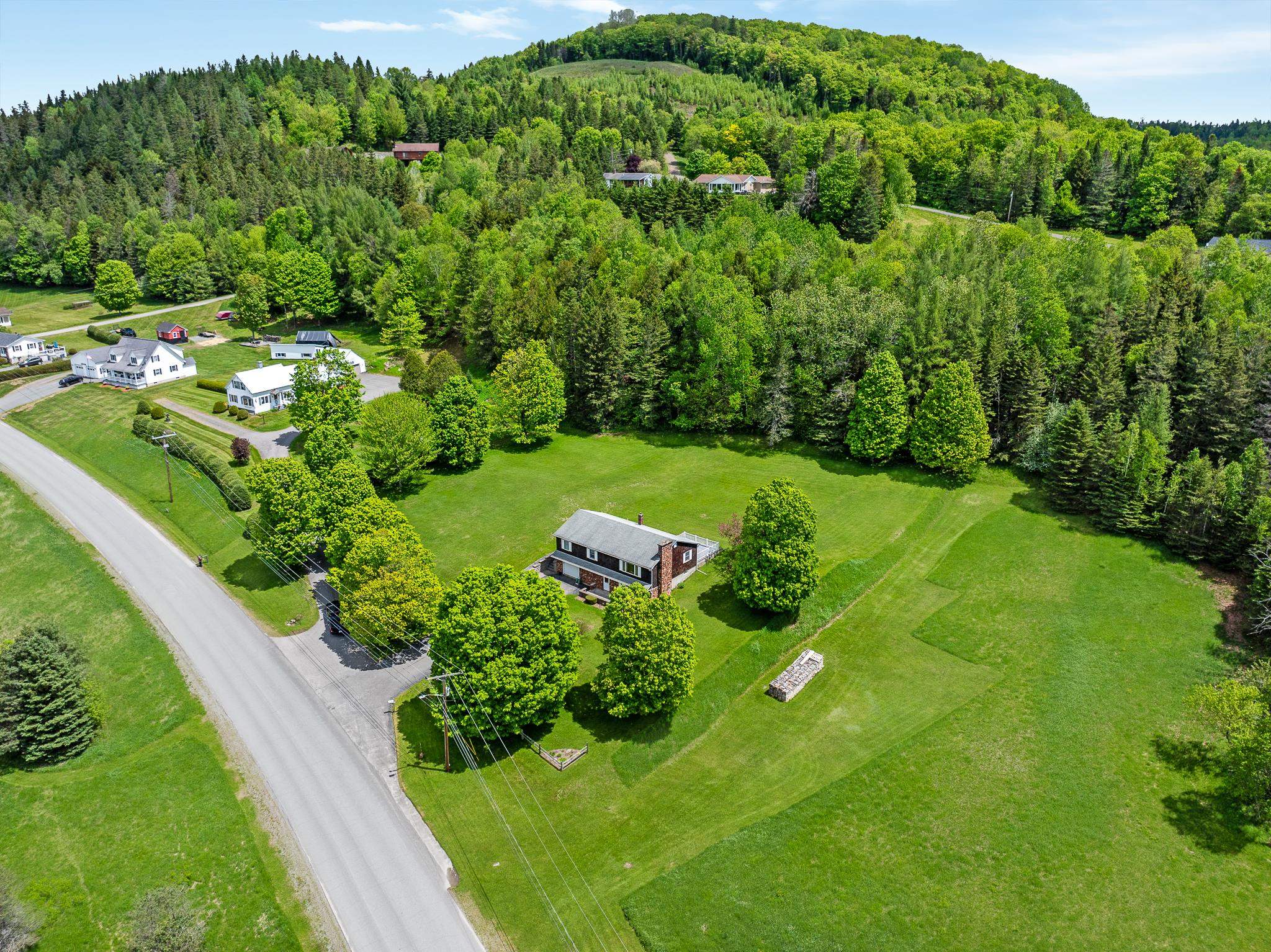 46 Corliss Ln, Colebrook, NH 03576