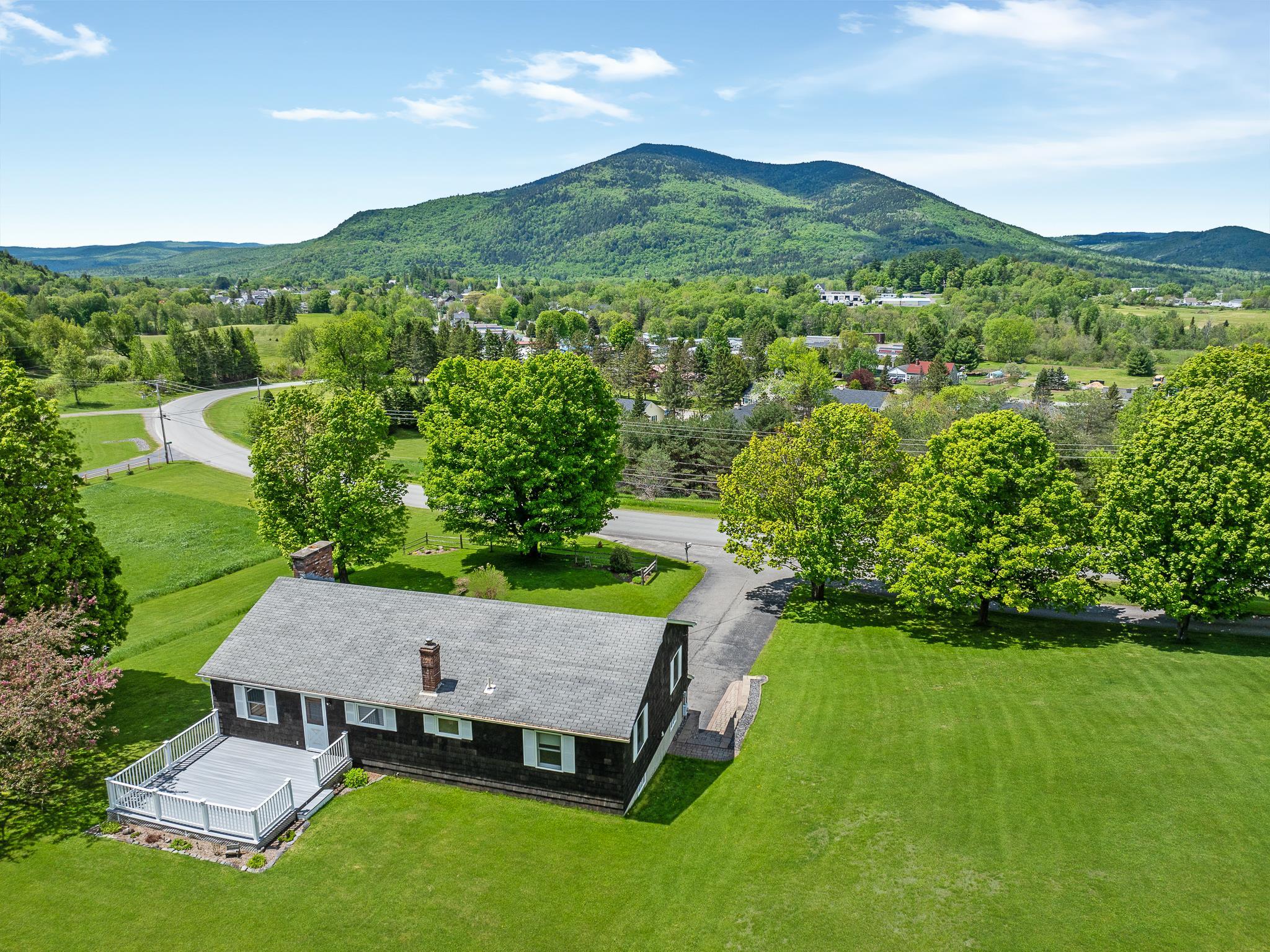 46 Corliss Ln, Colebrook, NH 03576
