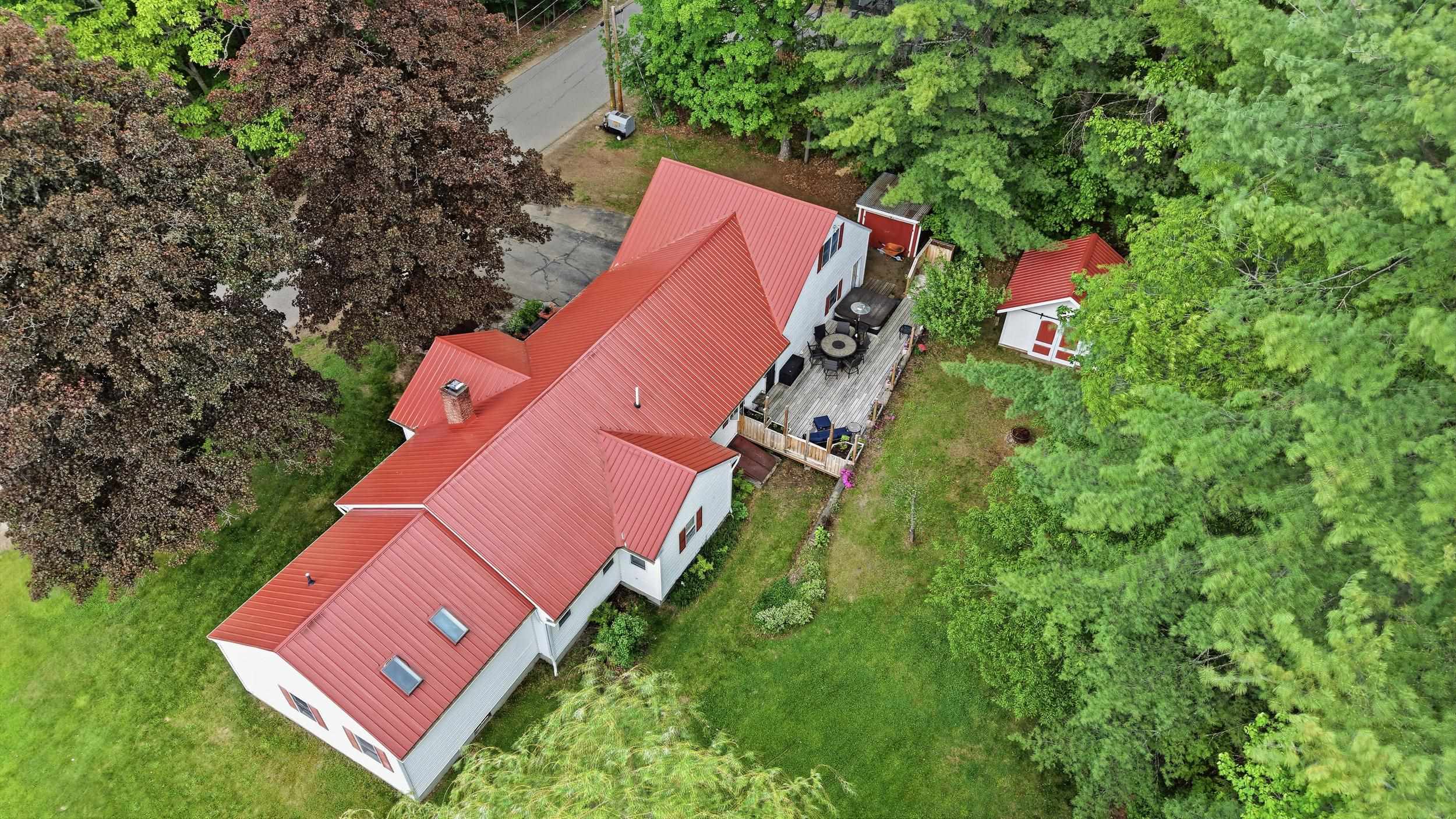 19 Deer St, Tilton, NH 03276