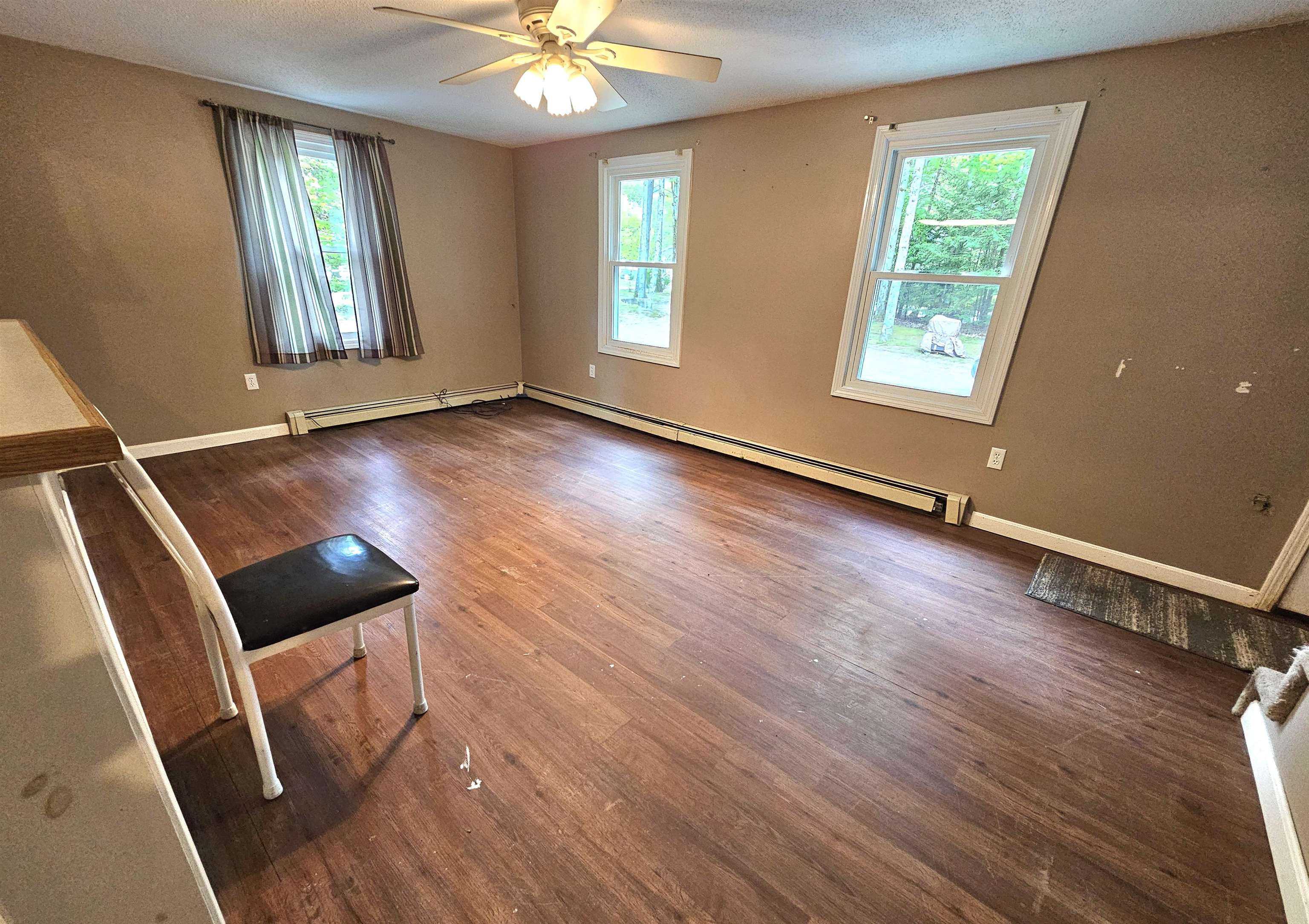 27 Boyle St, Lincoln, NH 03251