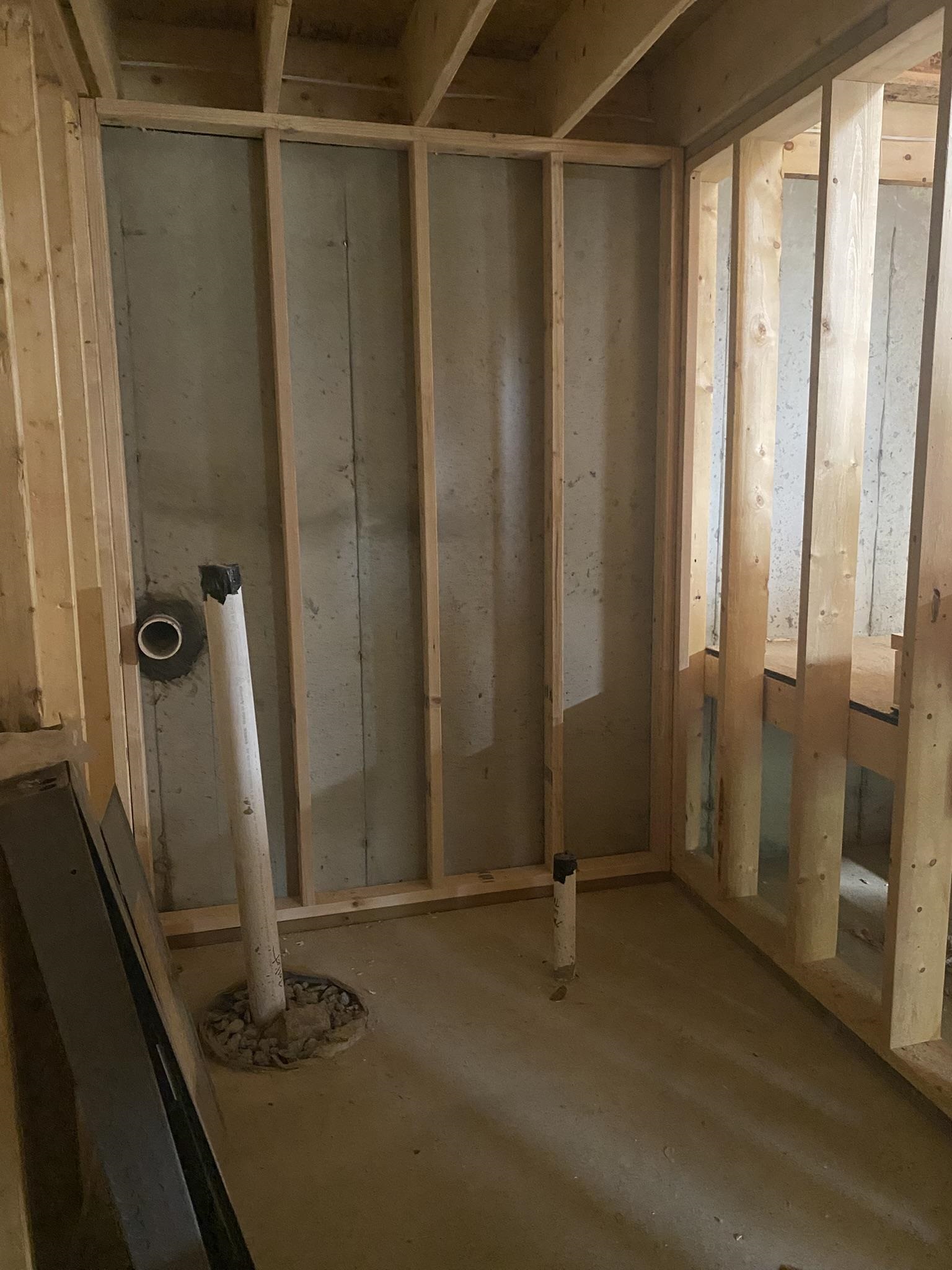 Lower level 3/4 bath