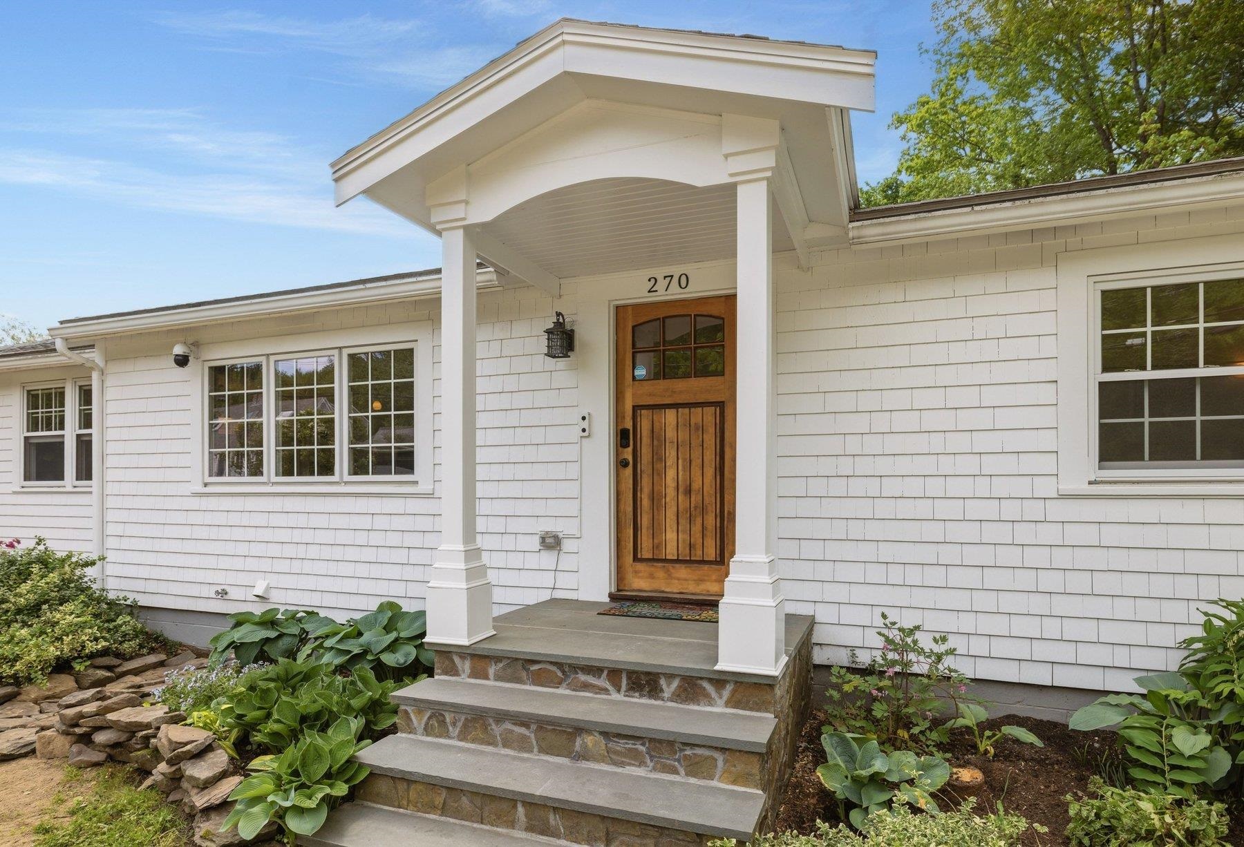 270 Brackett Rd, Rye, NH 03870