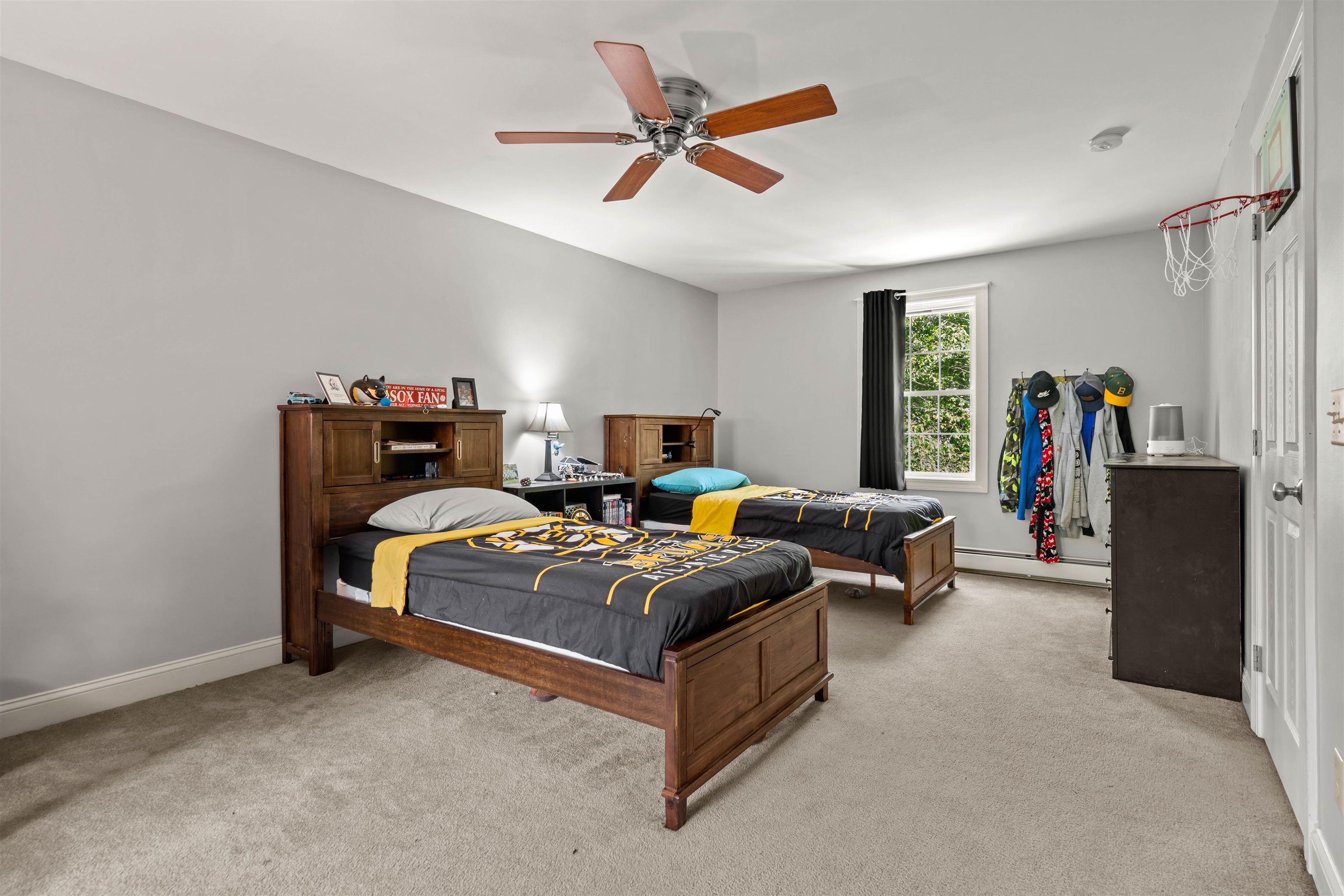 137 Hearthside Dr, Barrington, NH 03825
