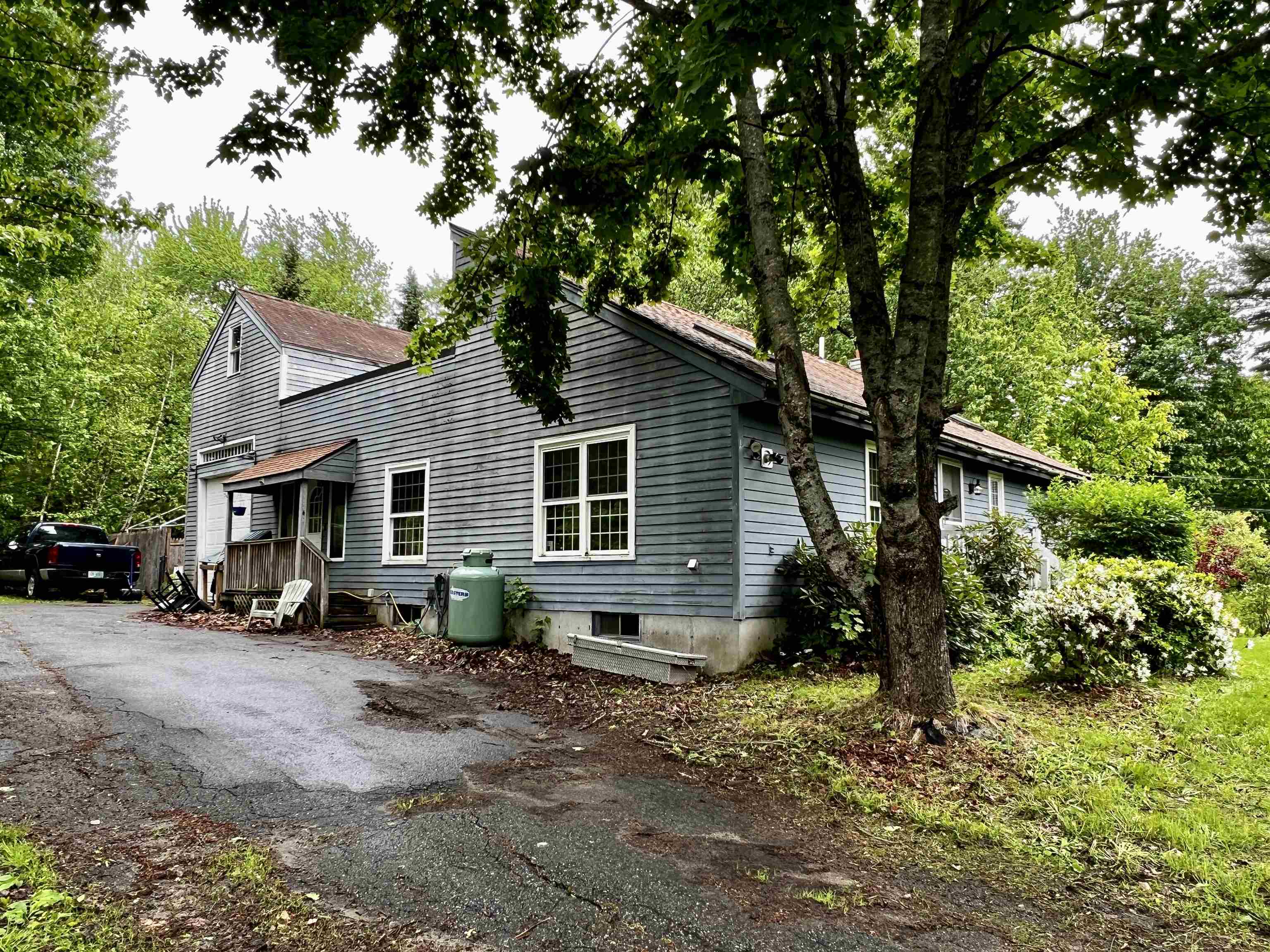 6 Davis Dr, Barnstead, NH 03225