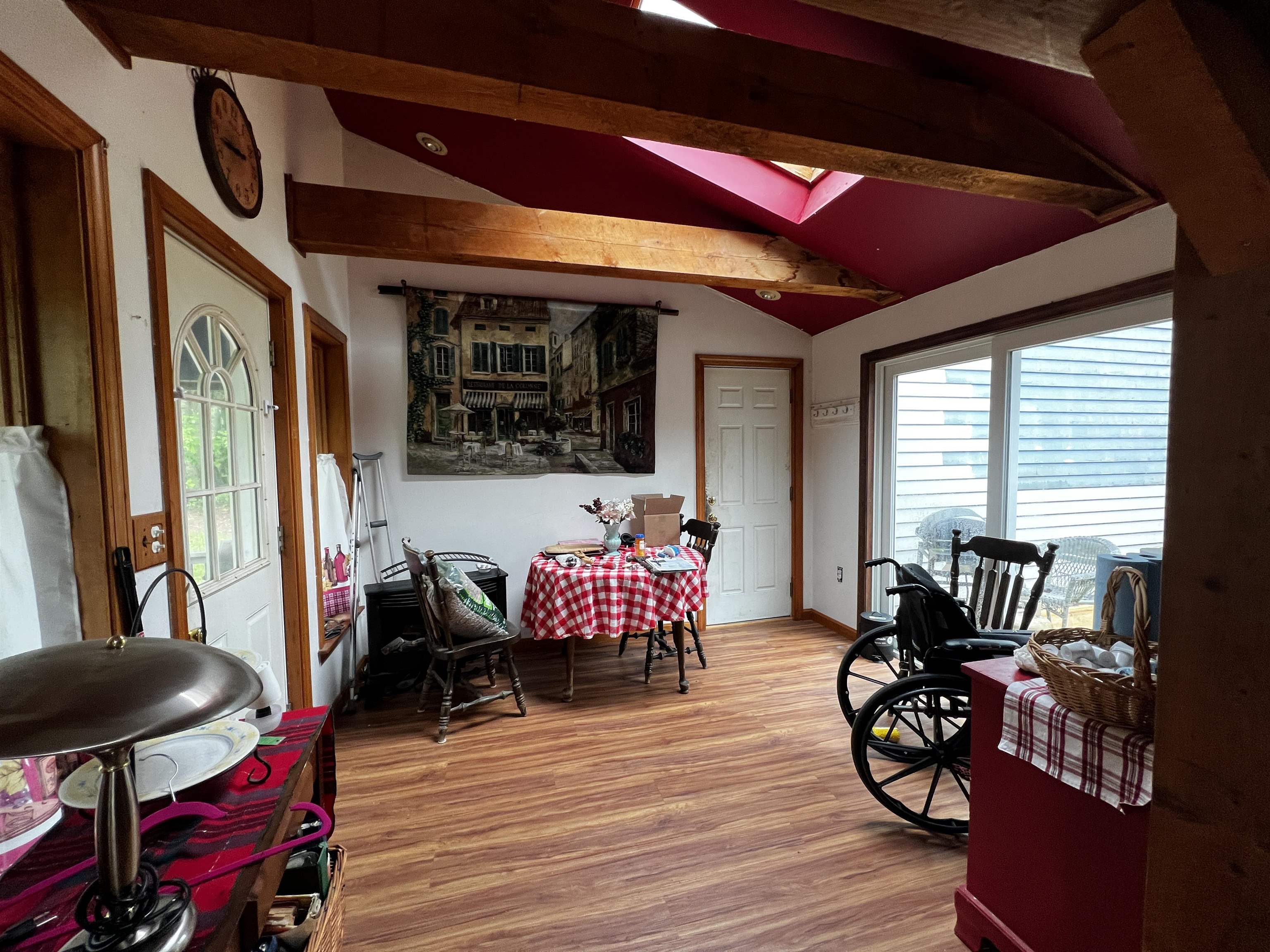6 Davis Dr, Barnstead, NH 03225