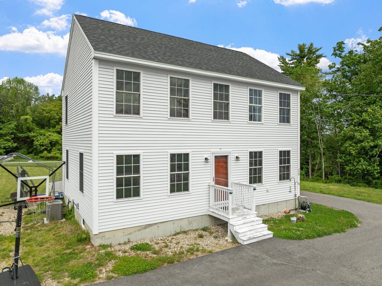 113 Richards Way, Farmington, NH 03835