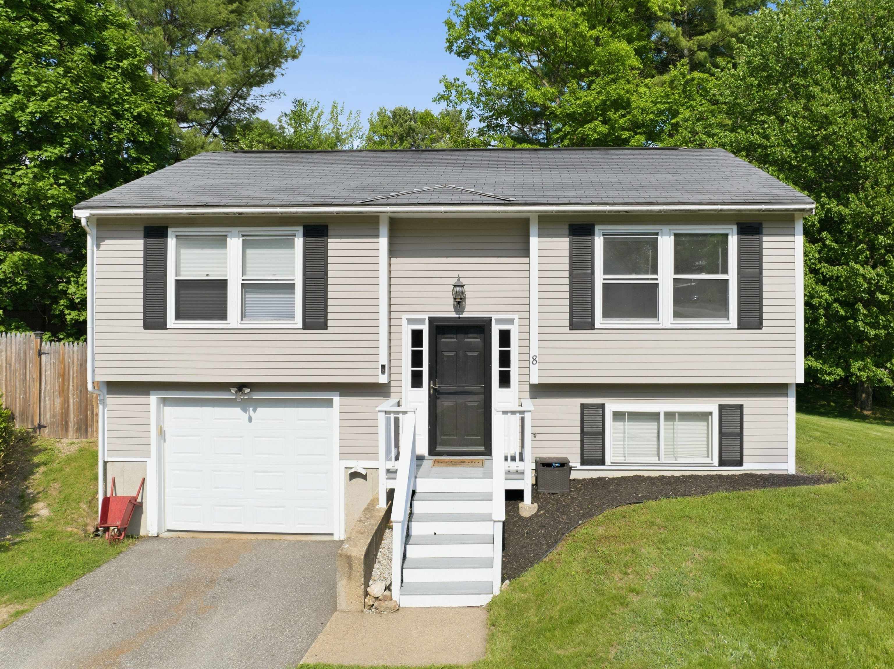8 Glenridge Rd, Belmont, NH 03220
