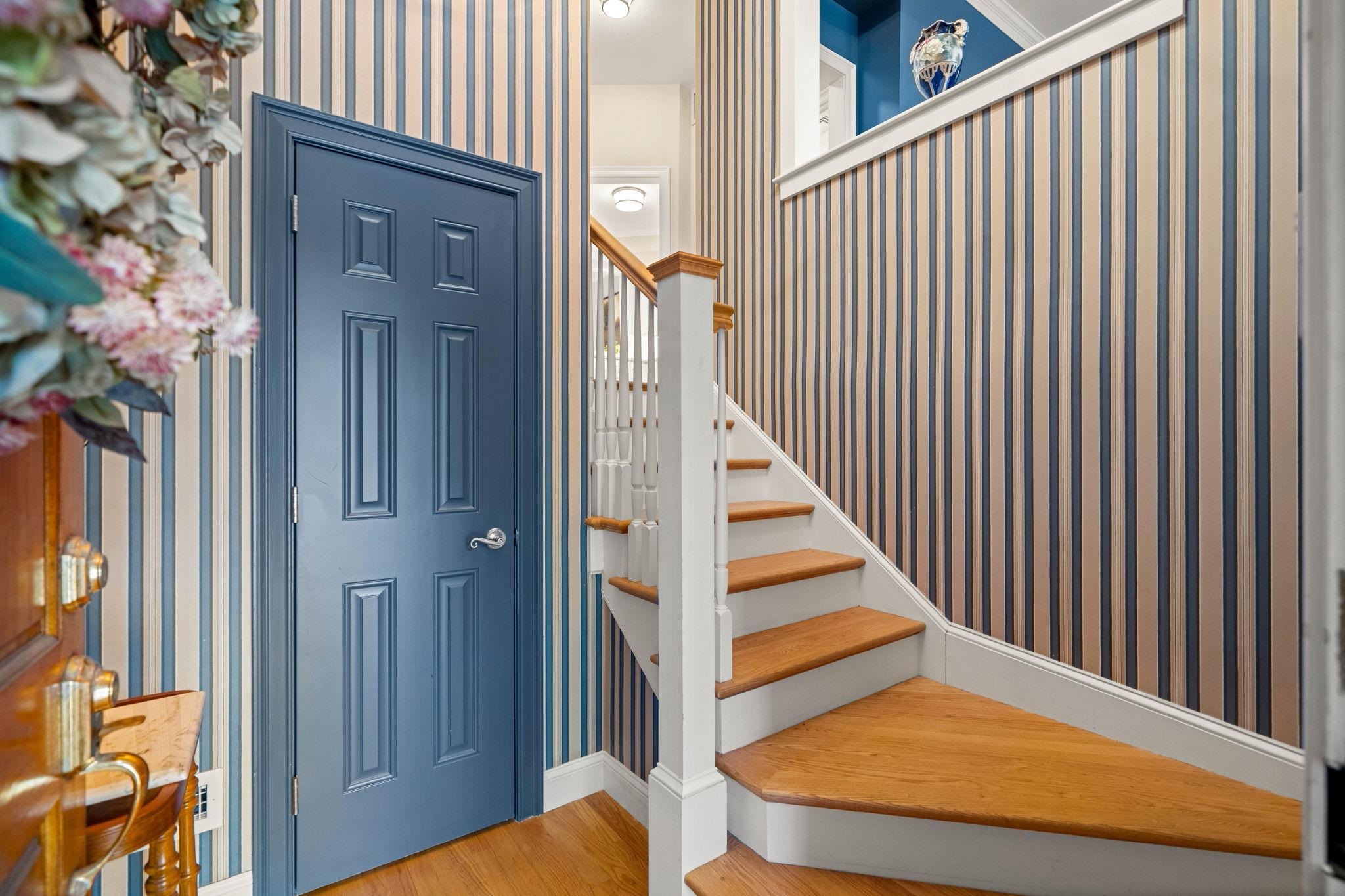 24 Porter St, Portsmouth, NH 03801